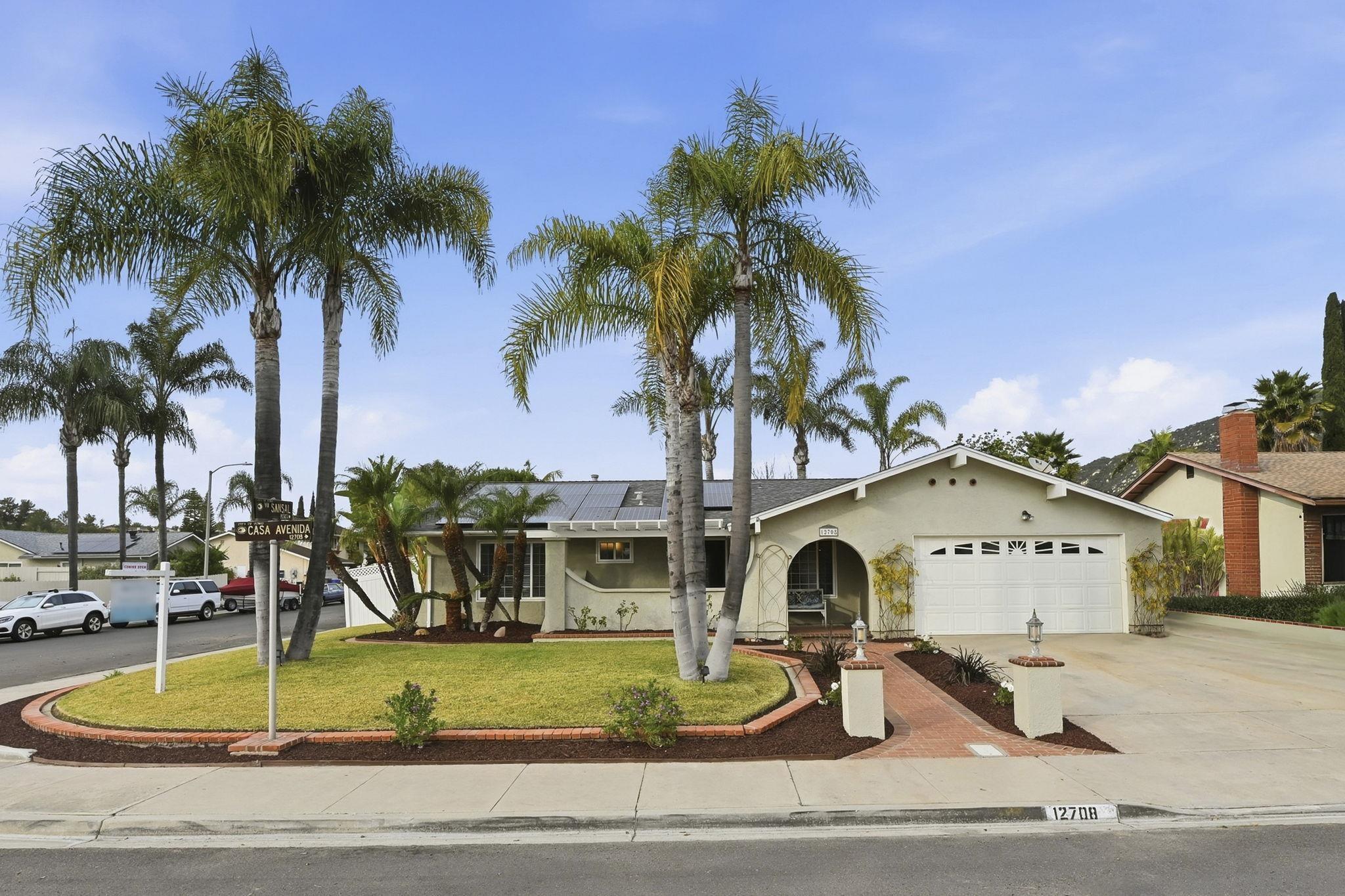 Detail Gallery Image 3 of 28 For 12708  Casa Avenida, Poway,  CA 92064 - 3 Beds | 2 Baths
