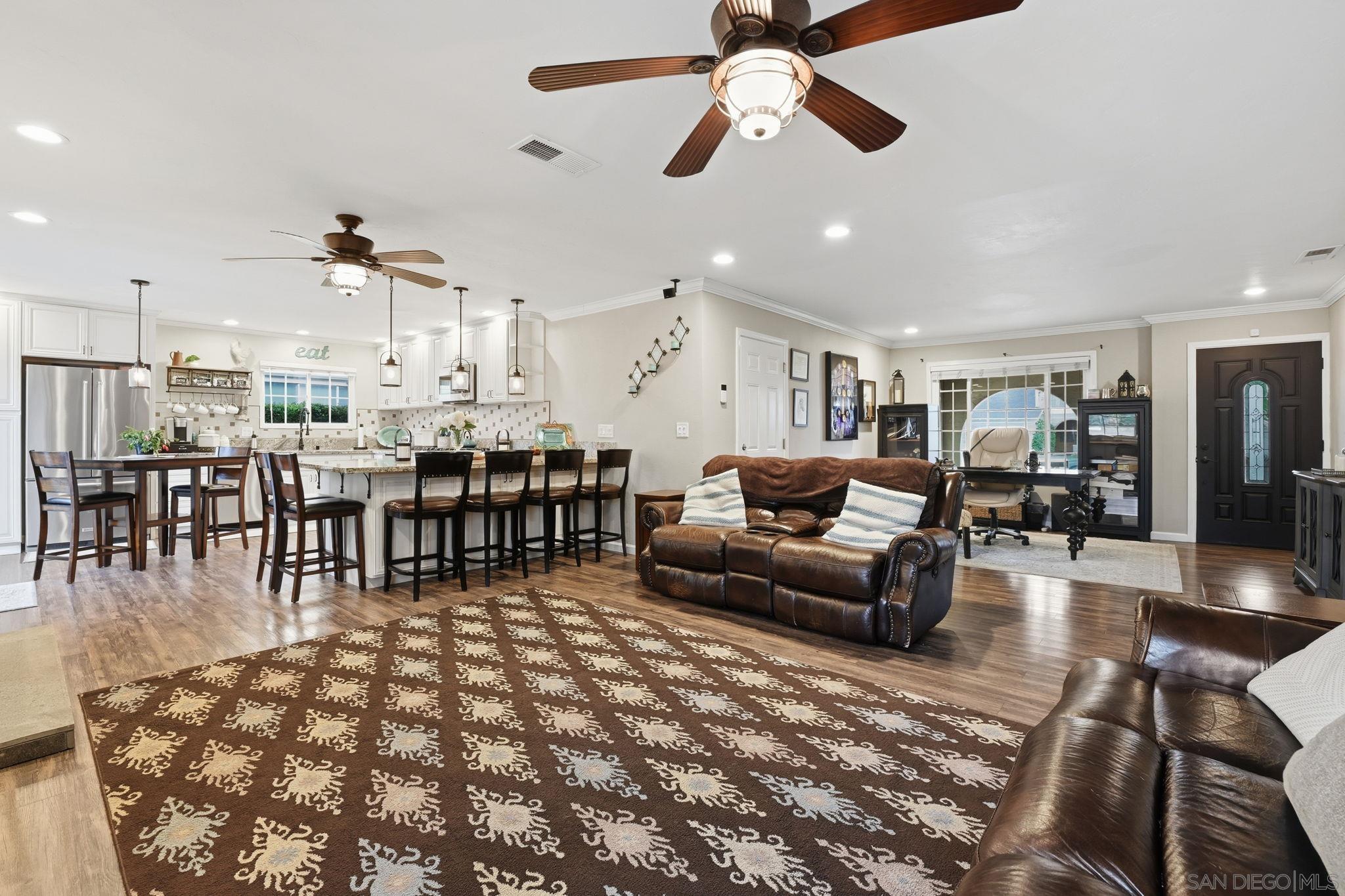 Detail Gallery Image 8 of 28 For 12708  Casa Avenida, Poway,  CA 92064 - 3 Beds | 2 Baths