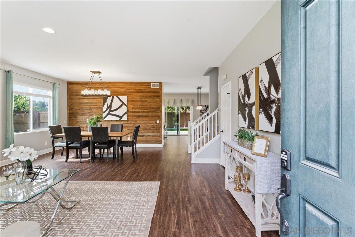 Detail Gallery Image 3 of 43 For 4314  Black Canyon Way, Oceanside,  CA 92057 - 5 Beds | 2/1 Baths