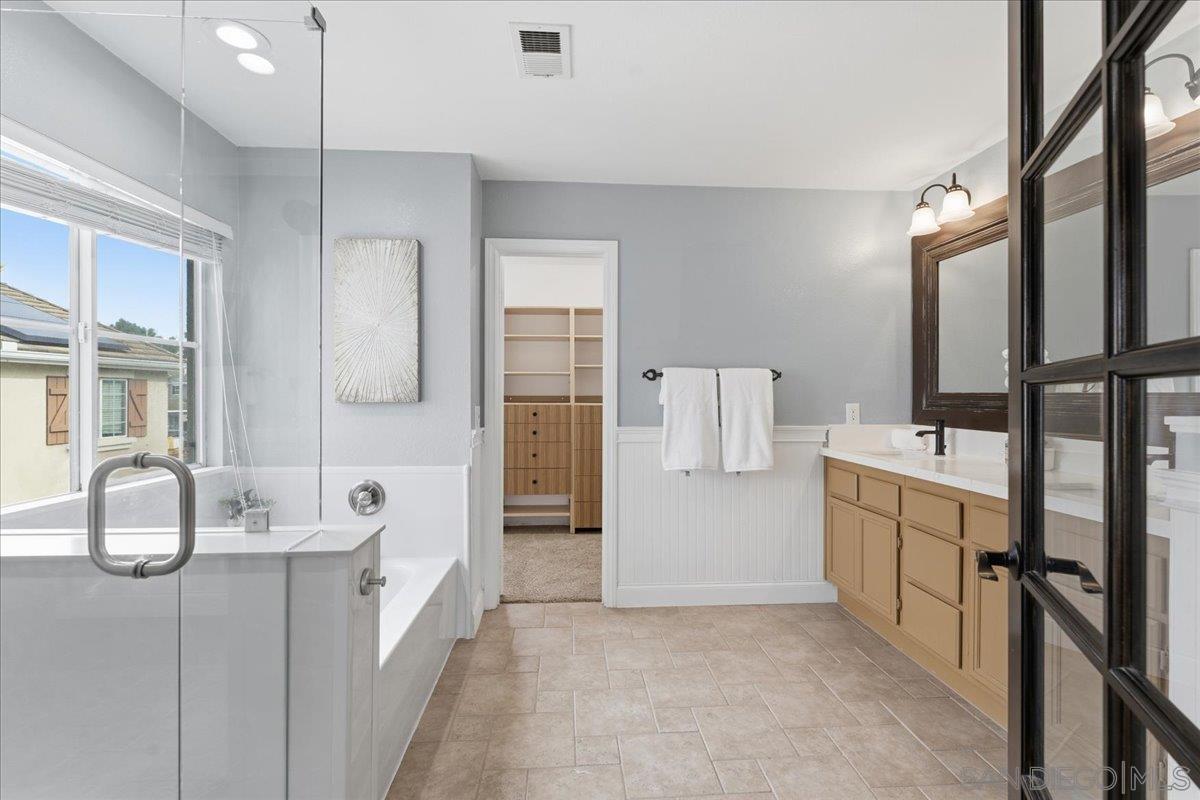 Detail Gallery Image 25 of 43 For 4314  Black Canyon Way, Oceanside,  CA 92057 - 5 Beds | 2/1 Baths