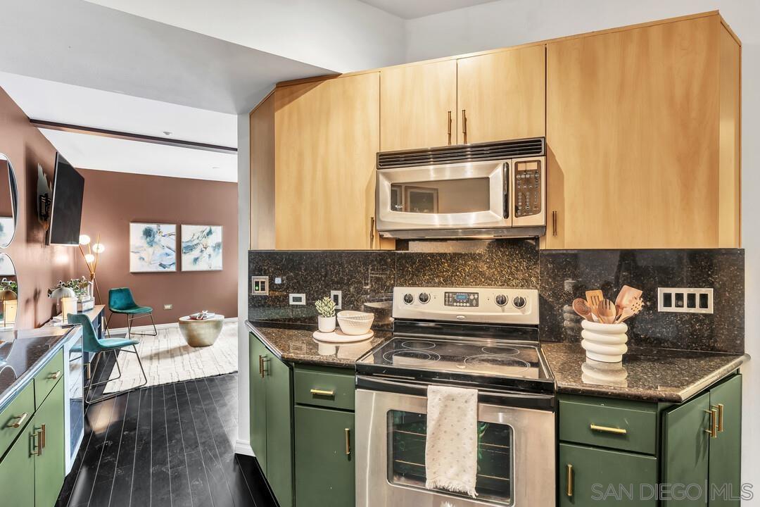 Detail Gallery Image 12 of 29 For 101  Market Street  #116,  San Diego,  CA 92101 - 2 Beds | 2/1 Baths