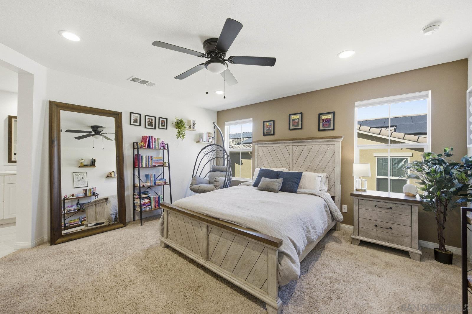 Detail Gallery Image 17 of 35 For 517  Pinedale St, Vista,  CA 92081 - 3 Beds | 2/1 Baths