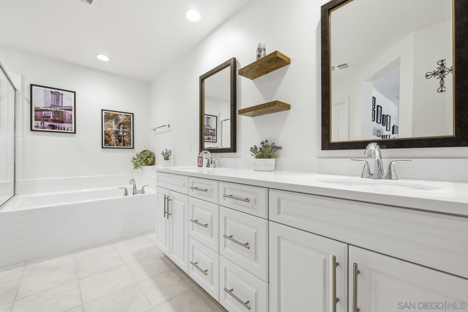 Detail Gallery Image 22 of 35 For 517  Pinedale St, Vista,  CA 92081 - 3 Beds | 2/1 Baths