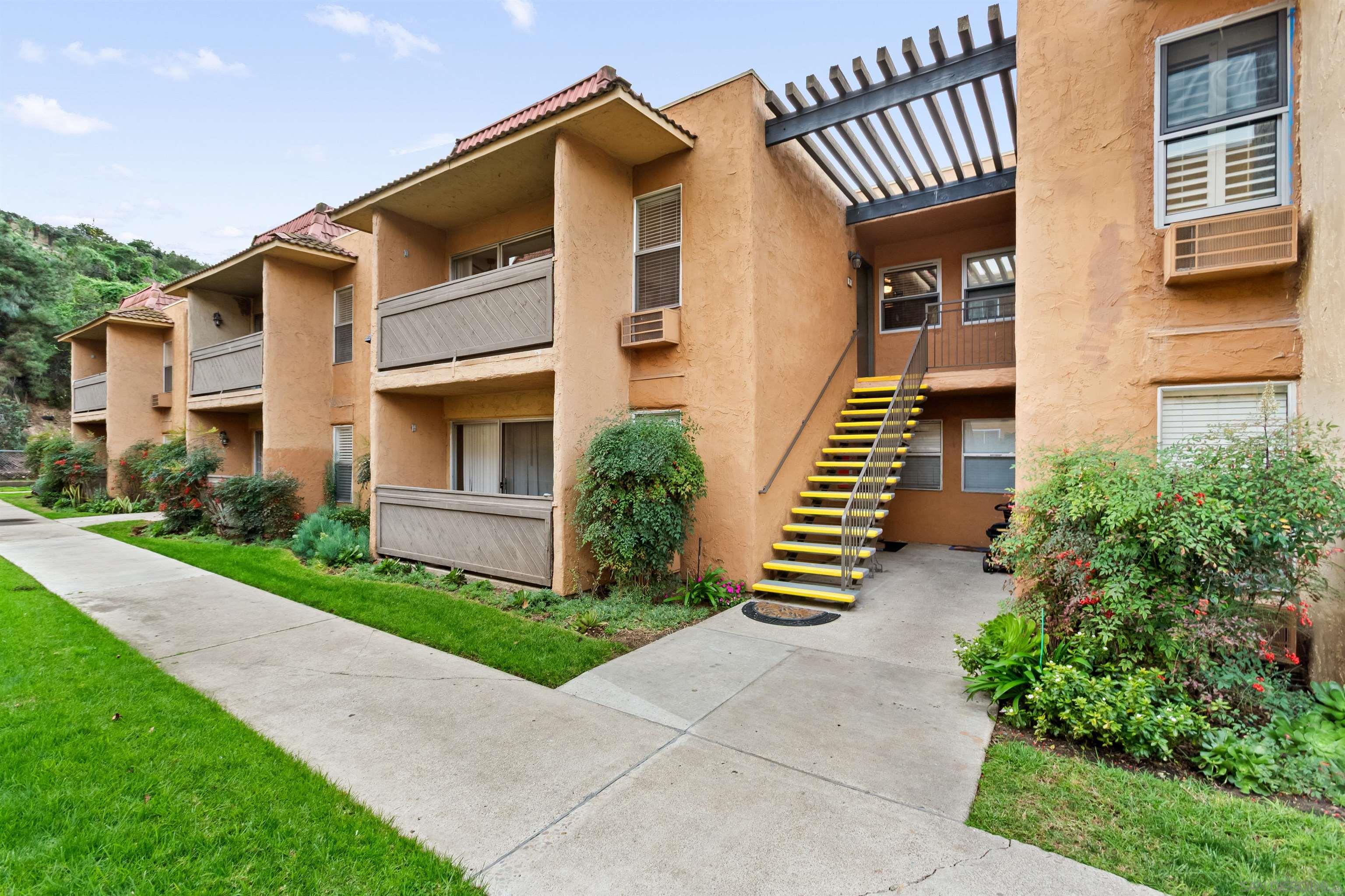 Detail Gallery Image 32 of 36 For 6901  Alvarado Rd  #9,  San Diego,  CA 92120 - 3 Beds | 2 Baths