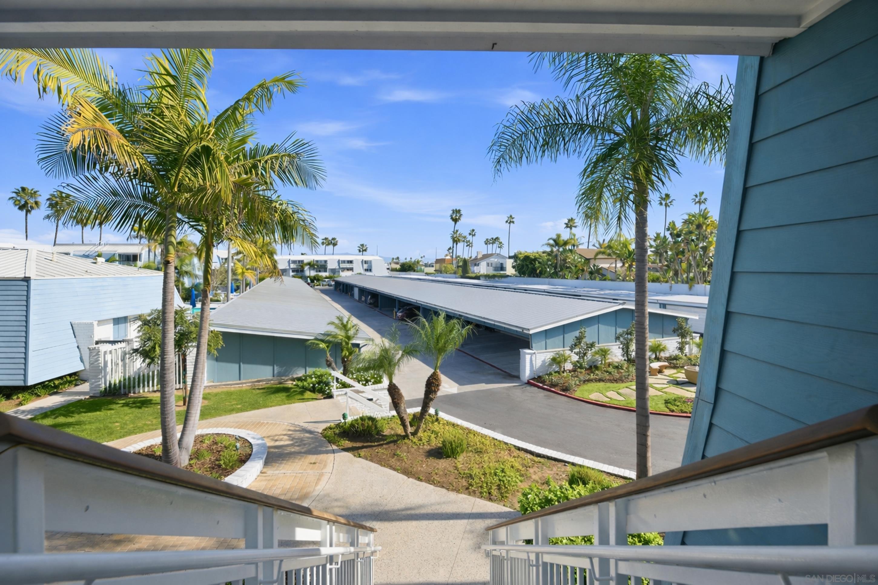 Detail Gallery Image 12 of 39 For 22  Montego Ct, Coronado,  CA 92118 - 1 Beds | 2 Baths