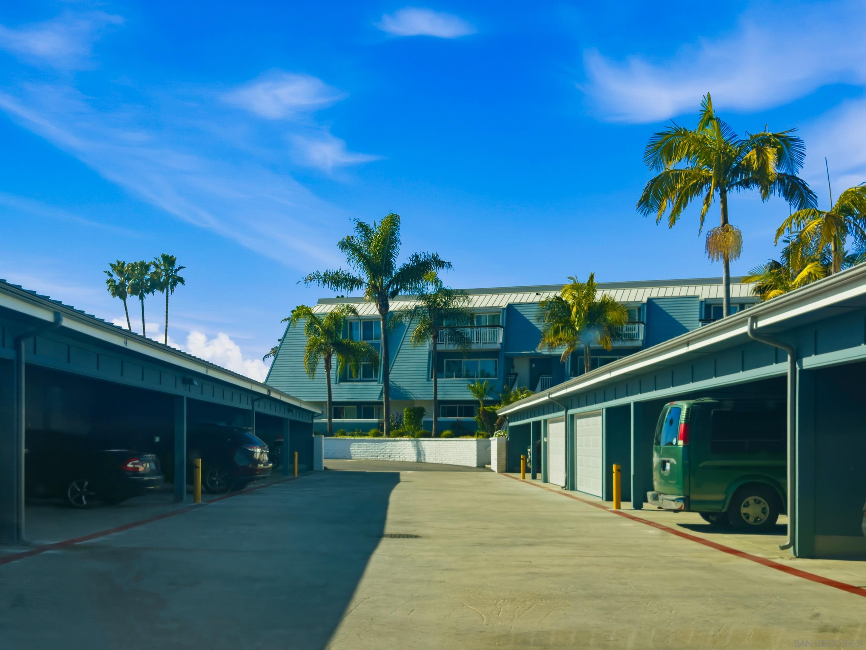 Detail Gallery Image 29 of 39 For 22  Montego Ct, Coronado,  CA 92118 - 1 Beds | 2 Baths