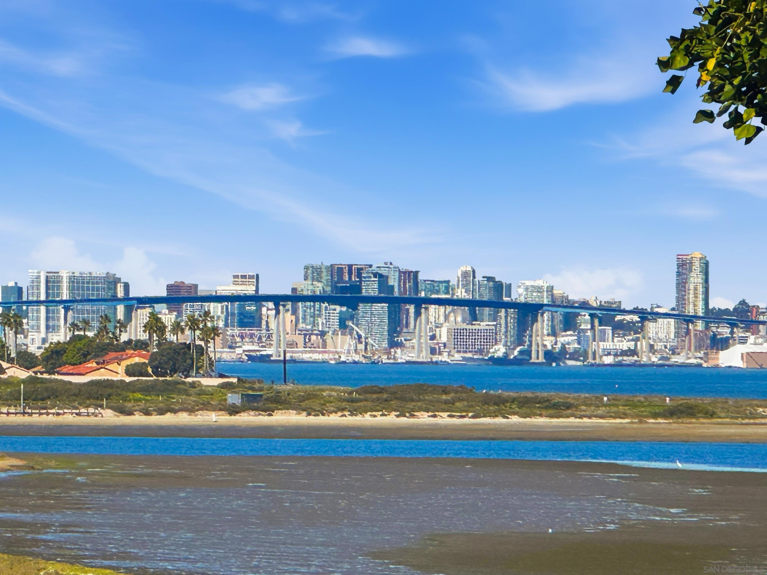 Detail Gallery Image 4 of 39 For 22  Montego Ct, Coronado,  CA 92118 - 1 Beds | 2 Baths