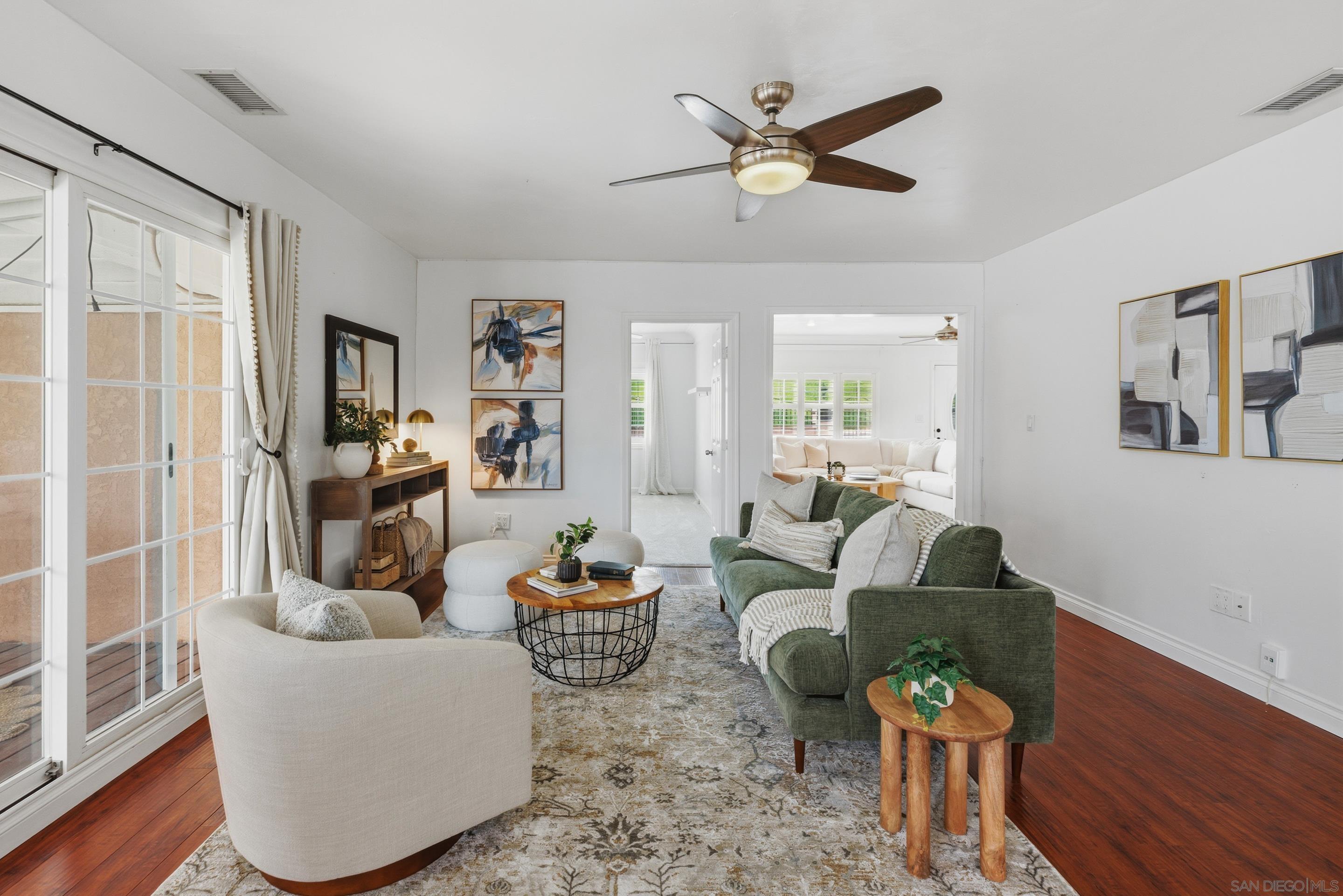 Detail Gallery Image 8 of 31 For 555 S 65th St, San Diego,  CA 92114 - 4 Beds | 2 Baths