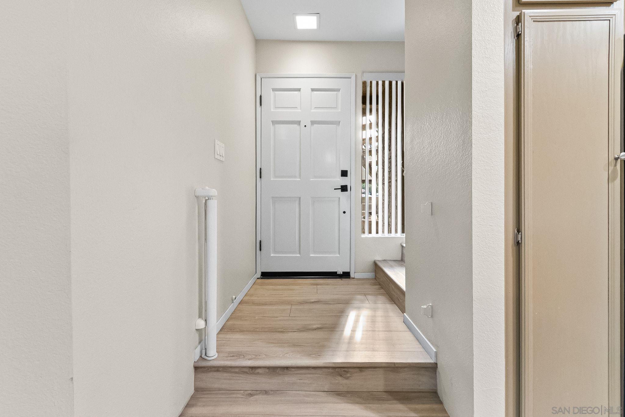 Detail Gallery Image 3 of 43 For 7358  Park View Ct.  #145,  Santee,  CA 92071 - 2 Beds | 2 Baths