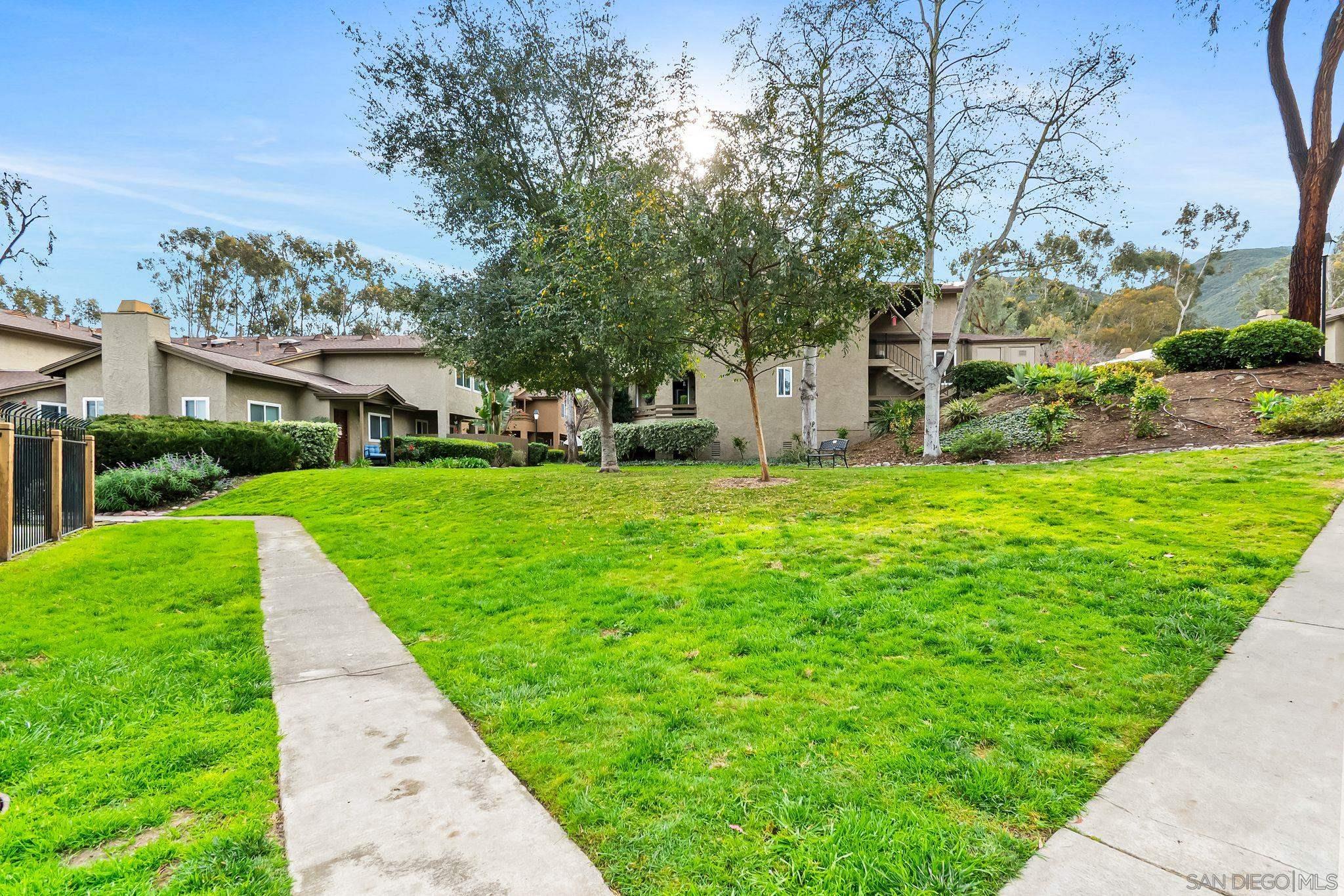 Detail Gallery Image 36 of 43 For 7358  Park View Ct.  #145,  Santee,  CA 92071 - 2 Beds | 2 Baths