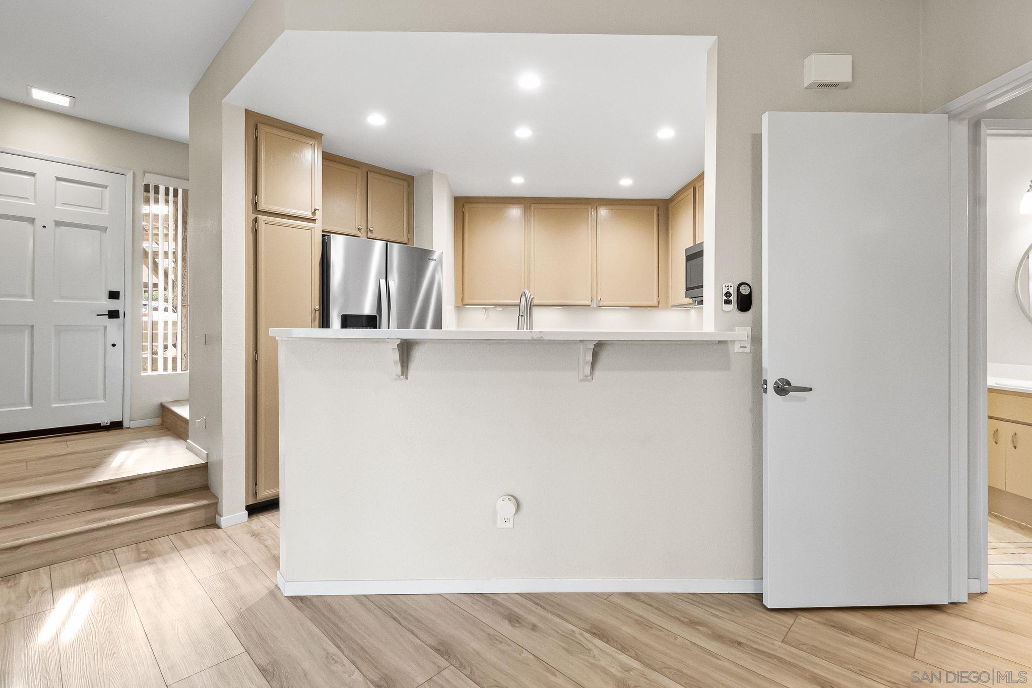 Detail Gallery Image 6 of 43 For 7358  Park View Ct.  #145,  Santee,  CA 92071 - 2 Beds | 2 Baths