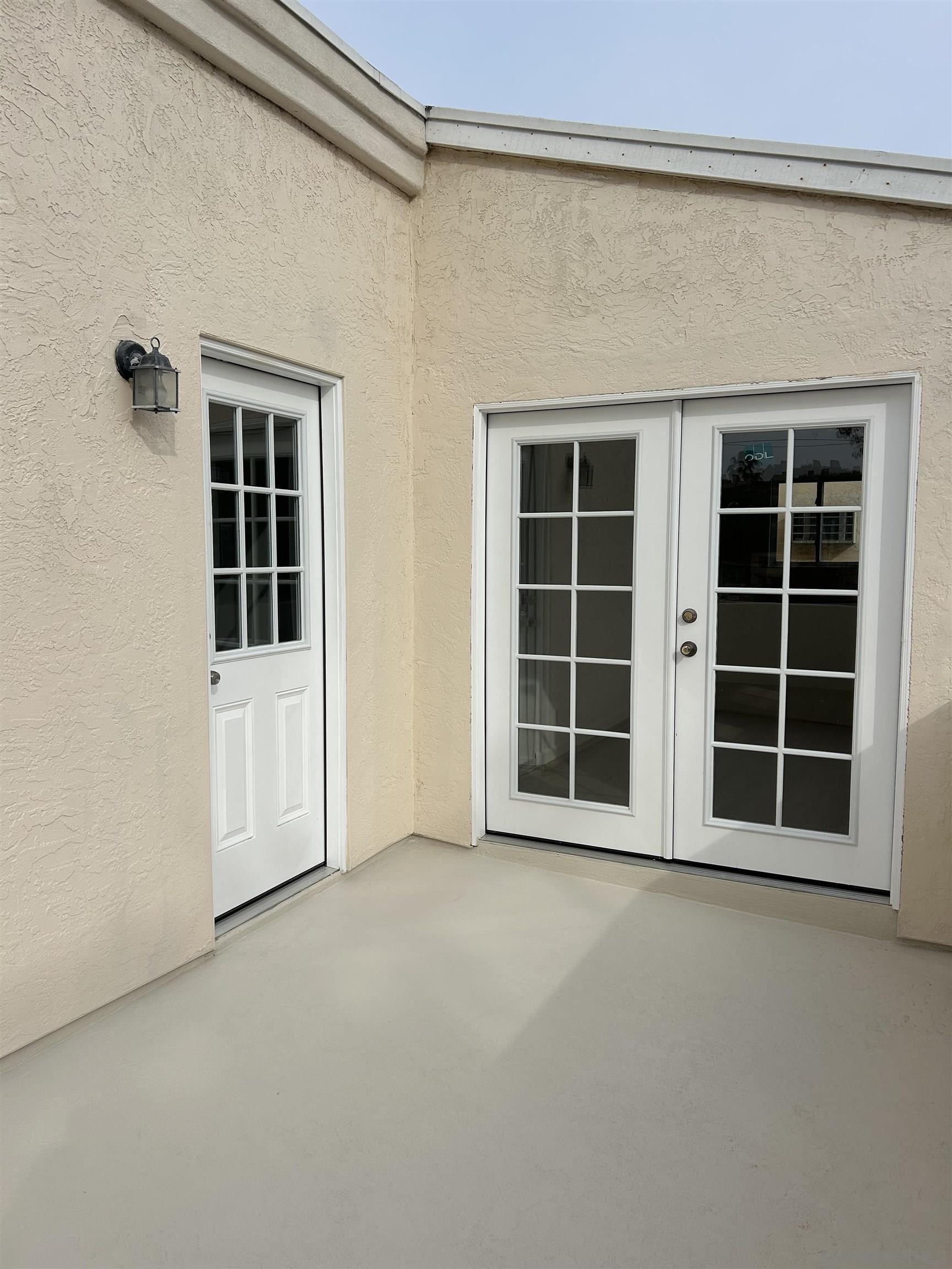 Front Image Thumbnail for SD260002228