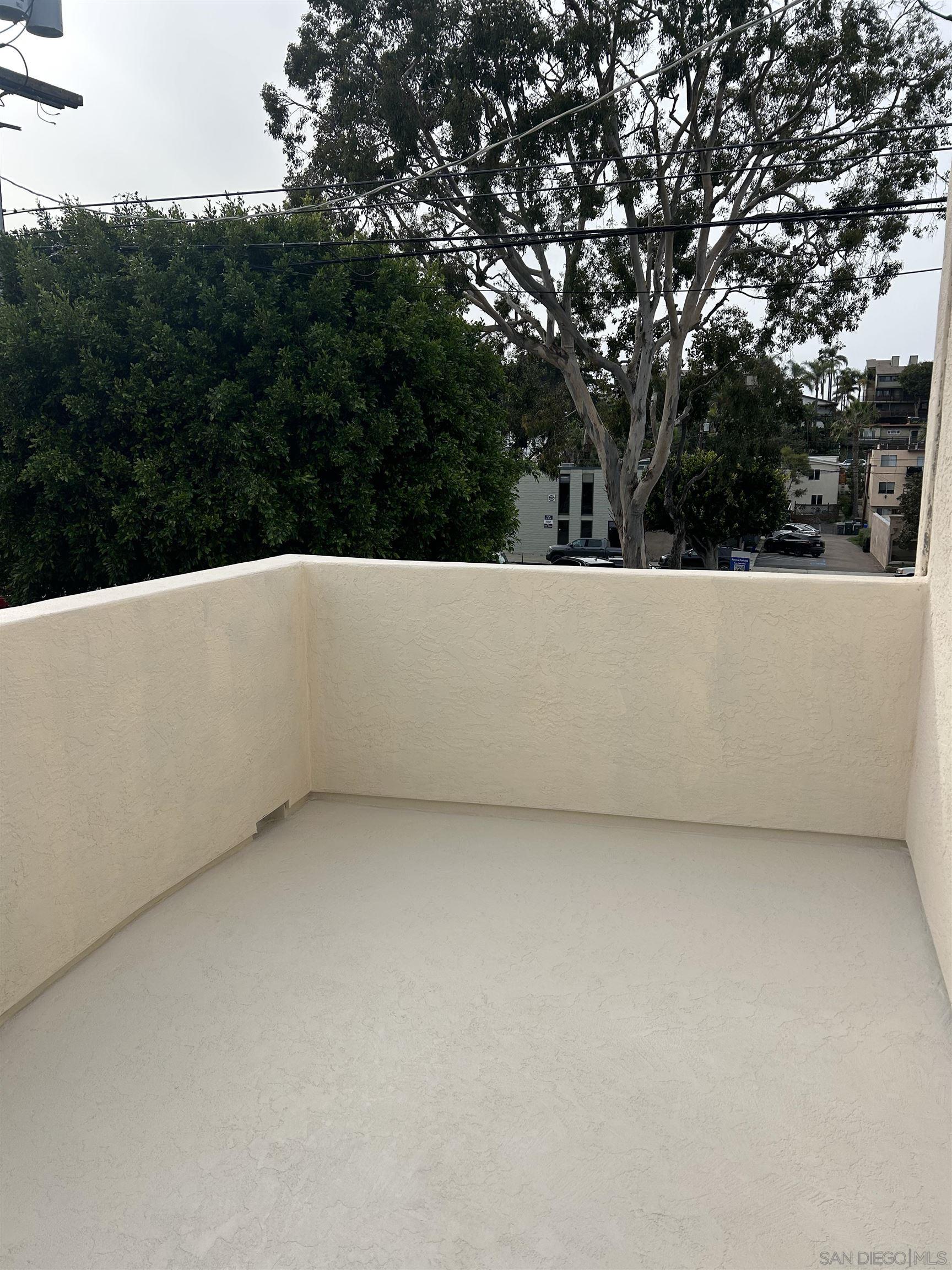 Detail Gallery Image 2 of 11 For 1042 S Coast Highway 101, Encinitas,  CA 92024 - 2 Beds | 1 Baths