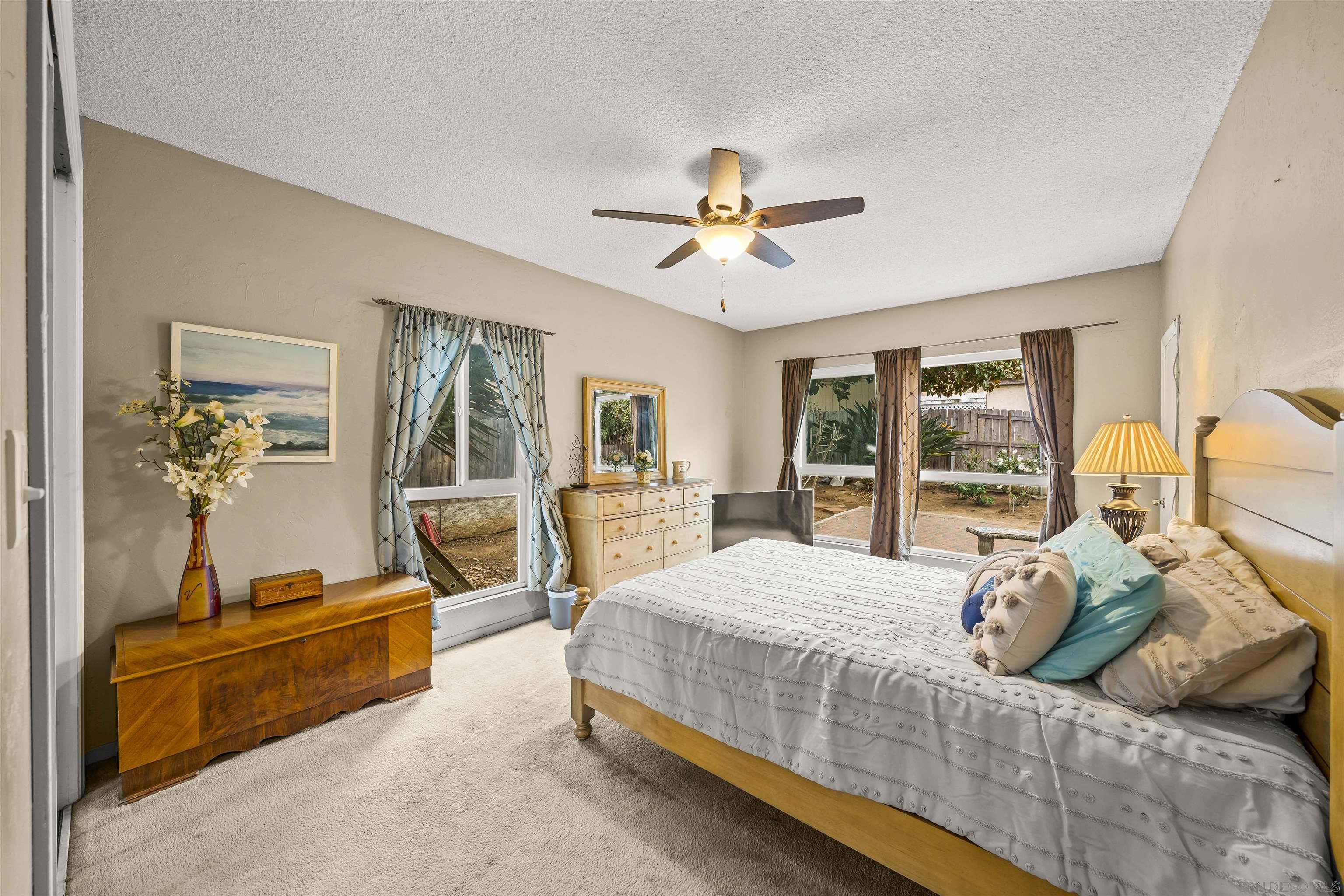 Detail Gallery Image 21 of 39 For 428  Village Dr, Chula Vista,  CA 91911 - 4 Beds | 2 Baths