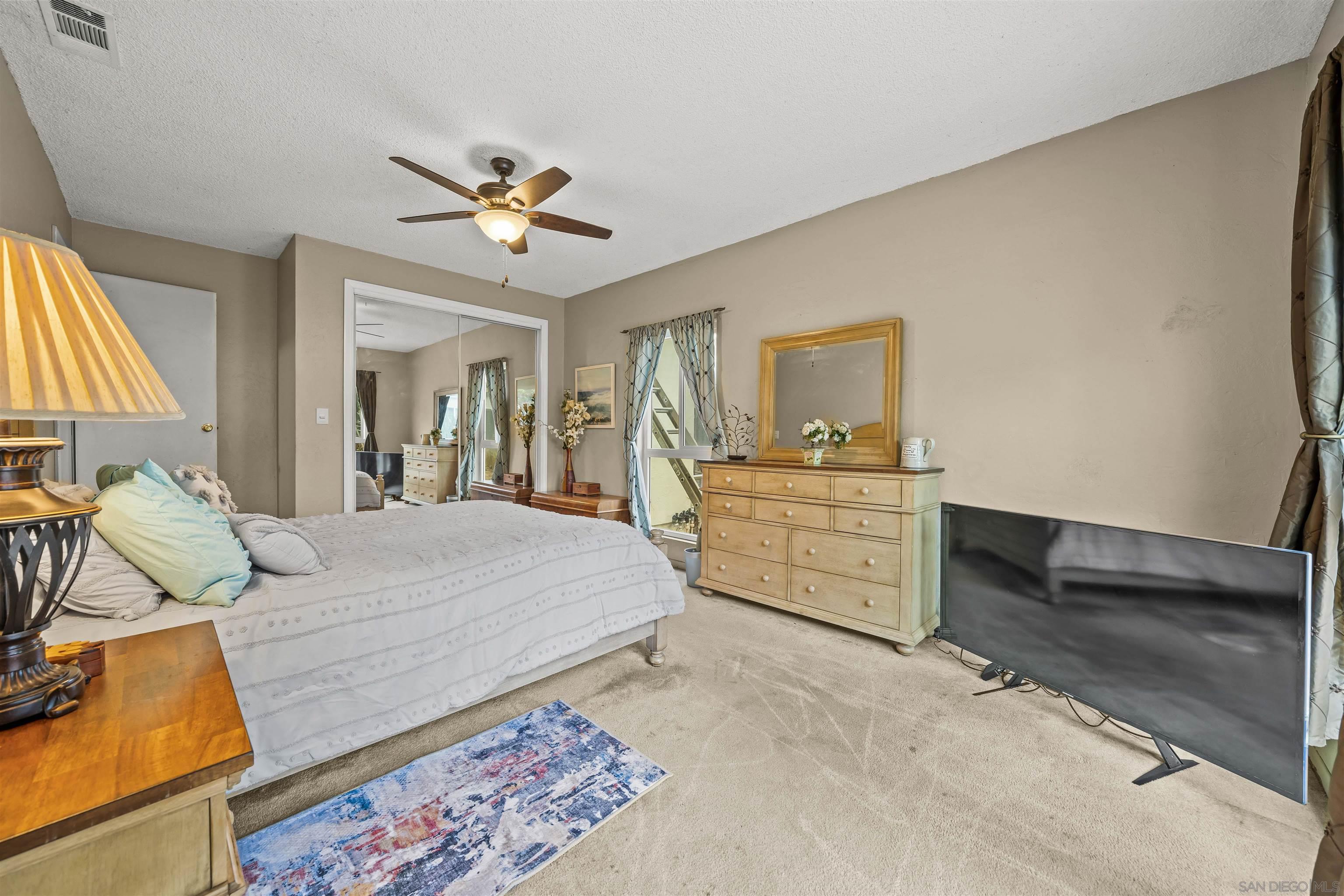 Detail Gallery Image 22 of 39 For 428  Village Dr, Chula Vista,  CA 91911 - 4 Beds | 2 Baths