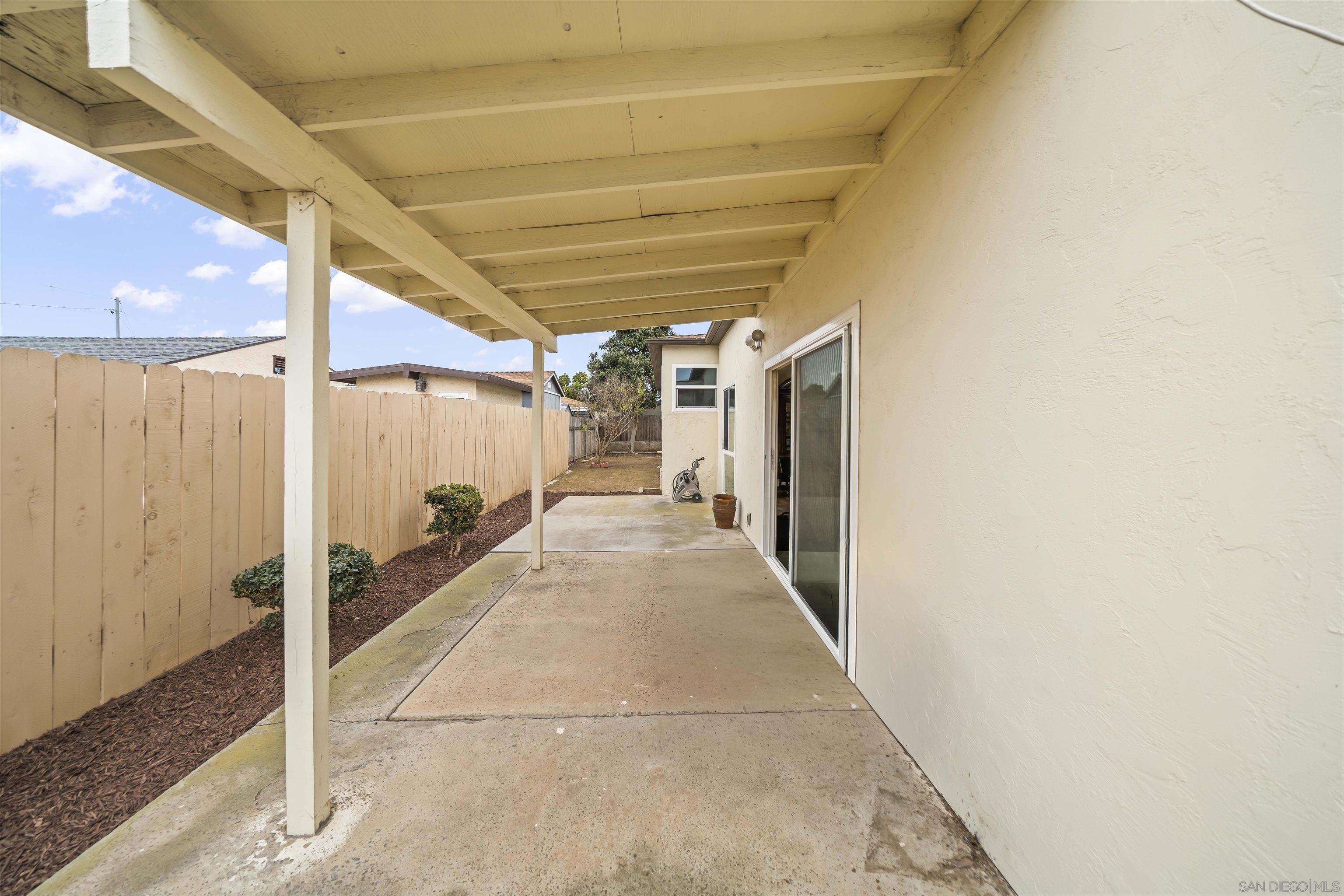 Detail Gallery Image 33 of 39 For 428  Village Dr, Chula Vista,  CA 91911 - 4 Beds | 2 Baths