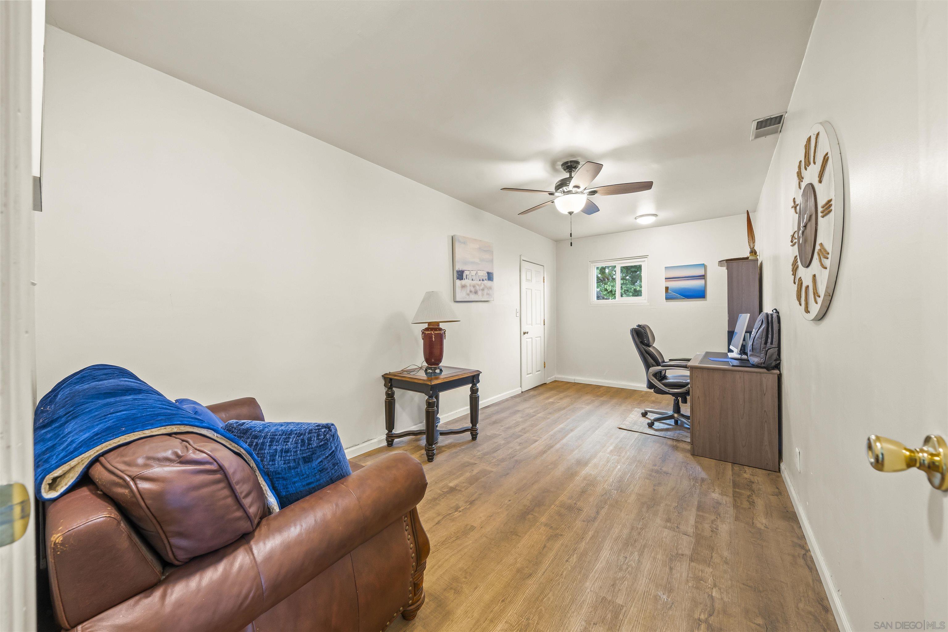 Detail Gallery Image 9 of 39 For 428  Village Dr, Chula Vista,  CA 91911 - 4 Beds | 2 Baths