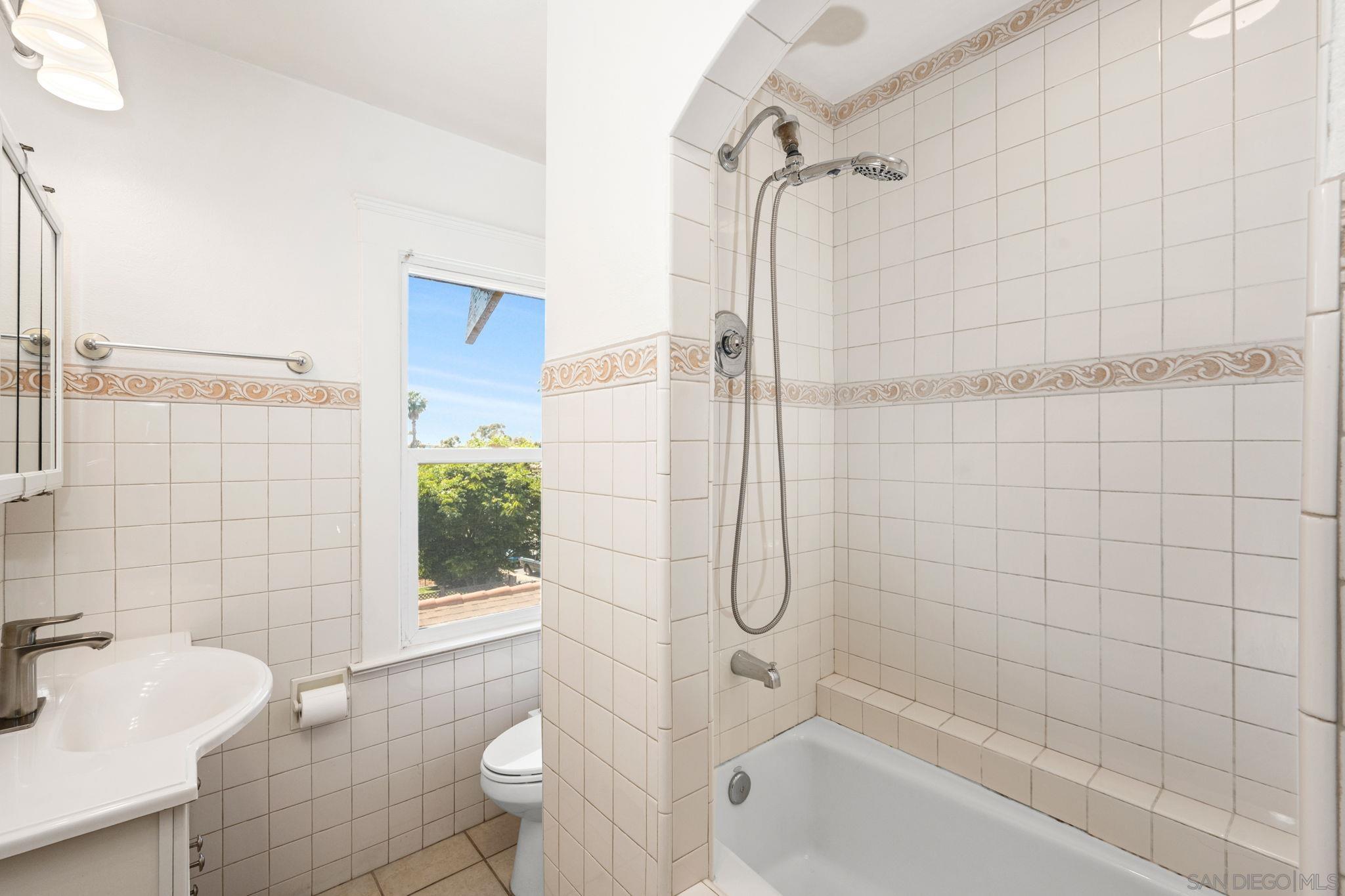 Detail Gallery Image 22 of 47 For 2445-47  a Street, San Diego,  CA 92102 - – Beds | – Baths