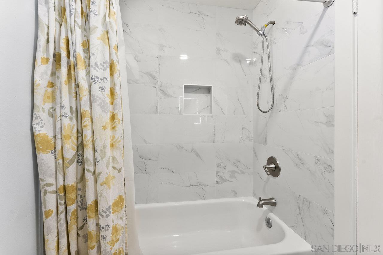 Detail Gallery Image 26 of 34 For 5055  Collwood Blvd  #304,  San Diego,  CA 92115 - 2 Beds | 2 Baths