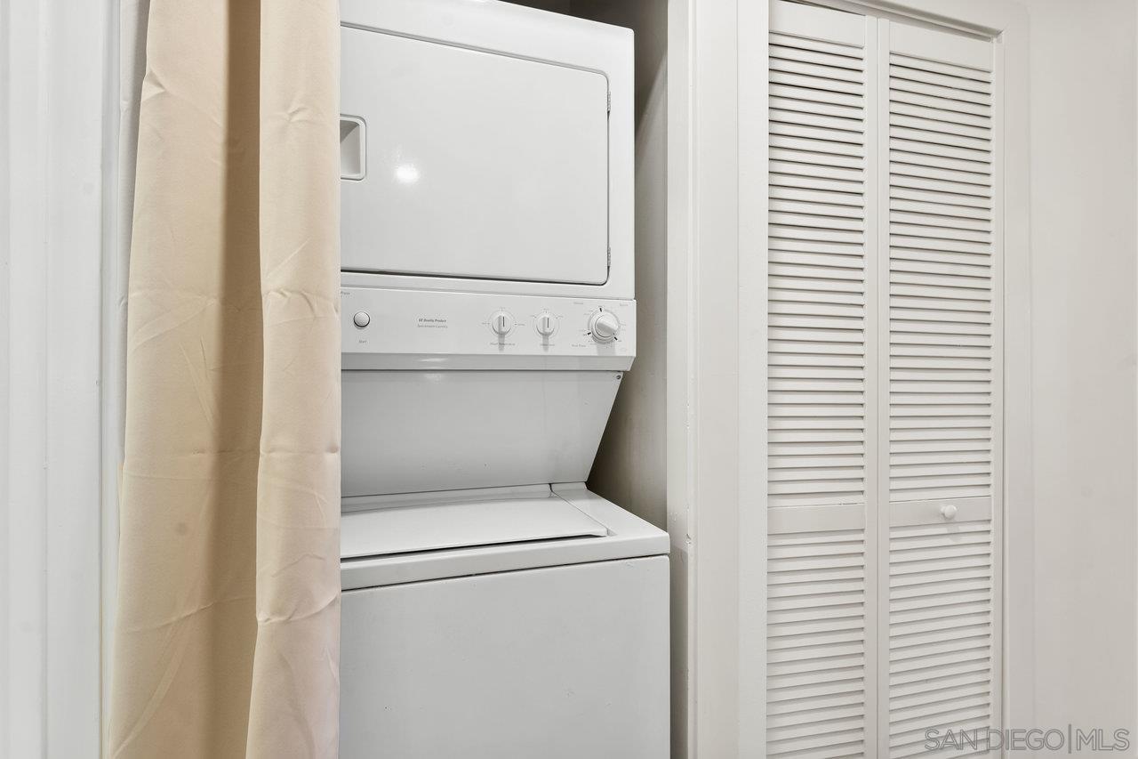 Detail Gallery Image 27 of 34 For 5055  Collwood Blvd  #304,  San Diego,  CA 92115 - 2 Beds | 2 Baths