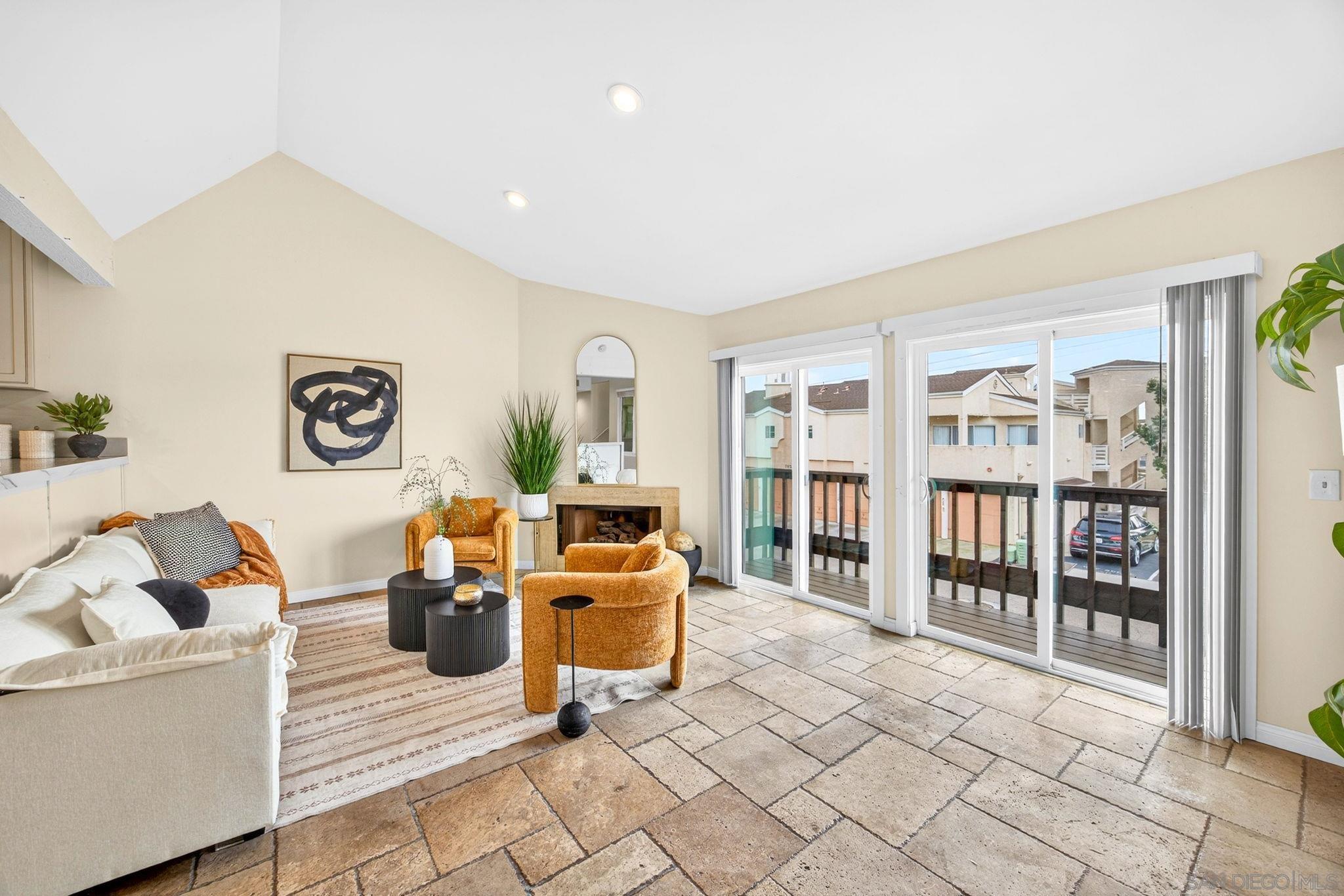 Detail Gallery Image 2 of 65 For 6992  Camino Degrazia, San Diego,  CA 92111 - 3 Beds | 3 Baths