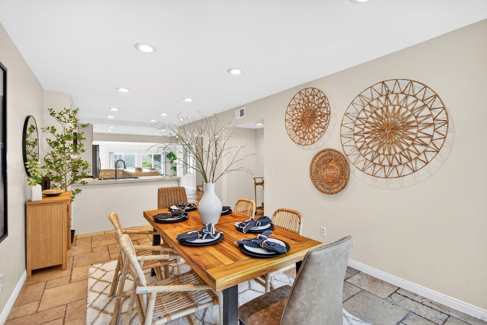 Detail Gallery Image 20 of 65 For 6992  Camino Degrazia, San Diego,  CA 92111 - 3 Beds | 3 Baths