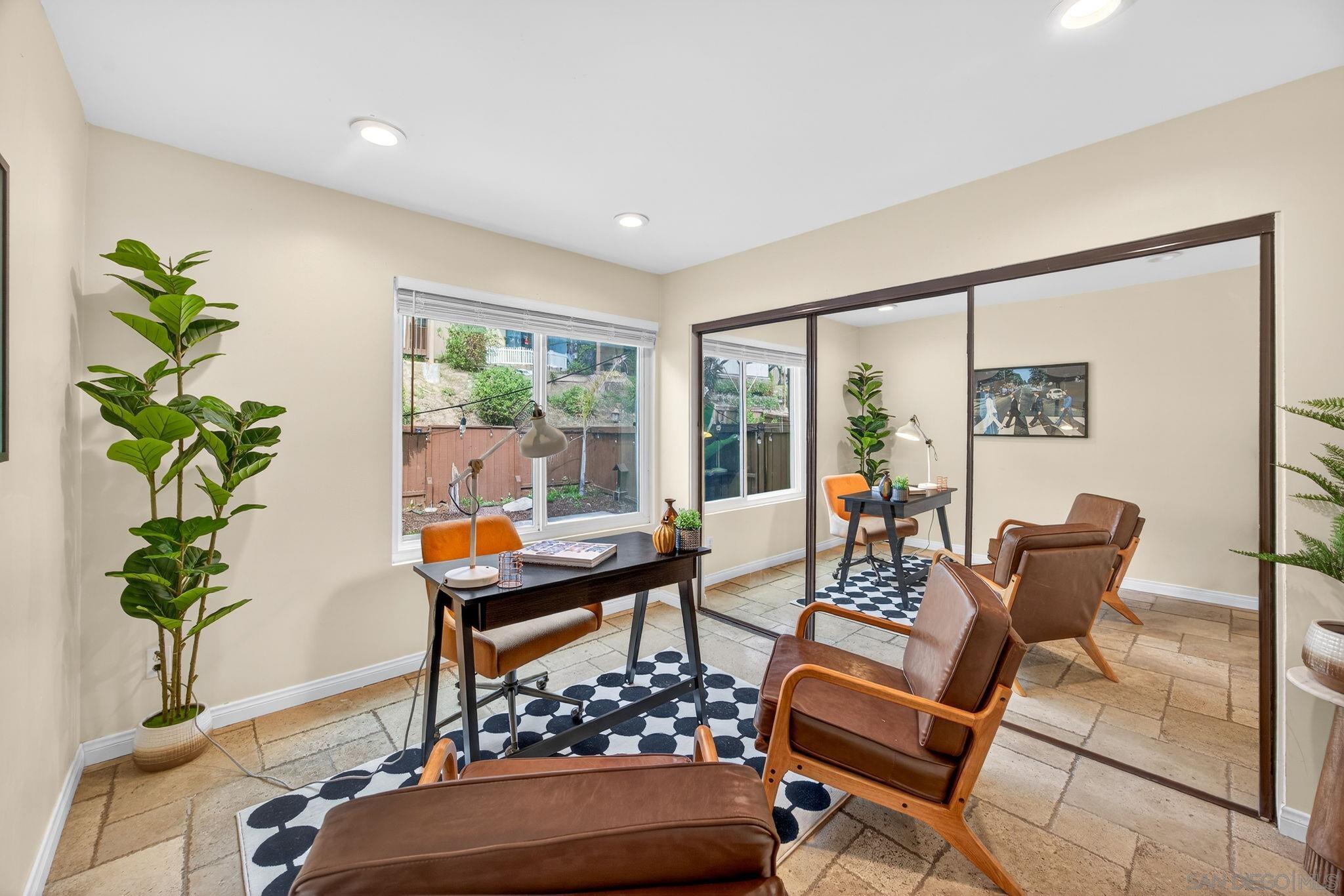 Detail Gallery Image 22 of 65 For 6992  Camino Degrazia, San Diego,  CA 92111 - 3 Beds | 3 Baths