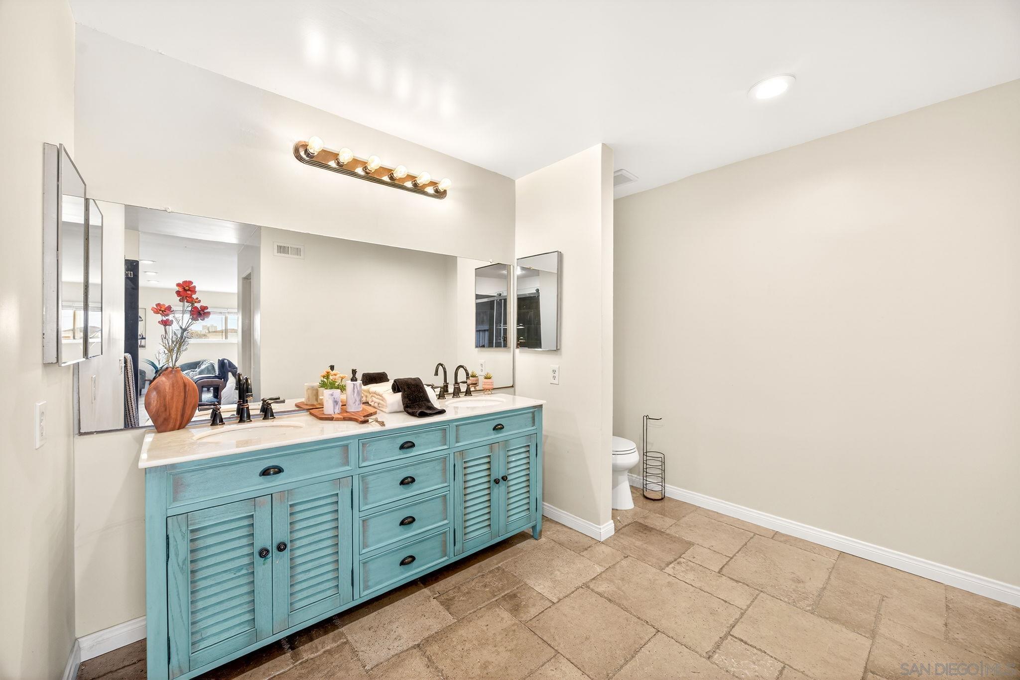 Detail Gallery Image 38 of 65 For 6992  Camino Degrazia, San Diego,  CA 92111 - 3 Beds | 3 Baths