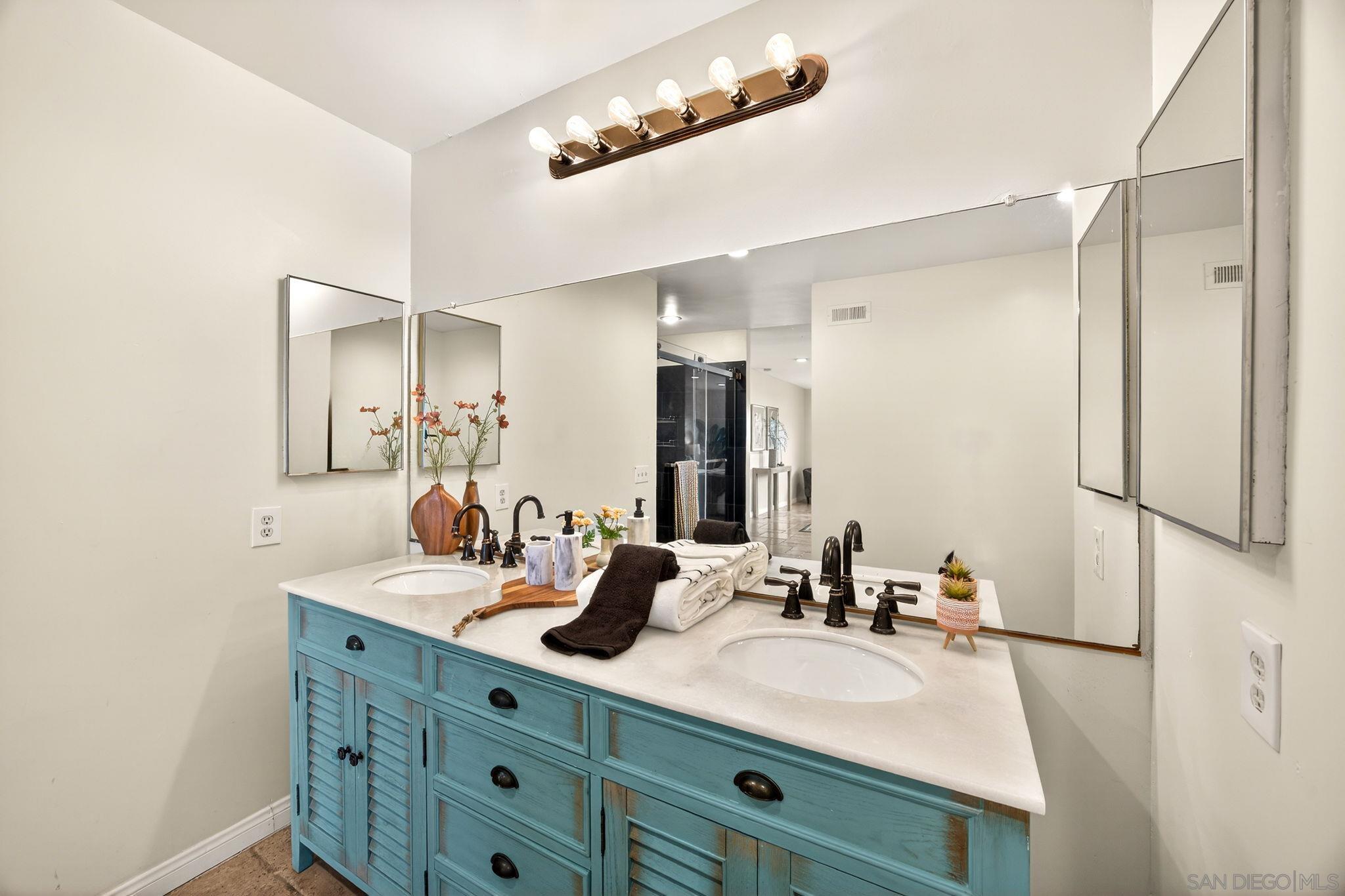 Detail Gallery Image 40 of 65 For 6992  Camino Degrazia, San Diego,  CA 92111 - 3 Beds | 3 Baths