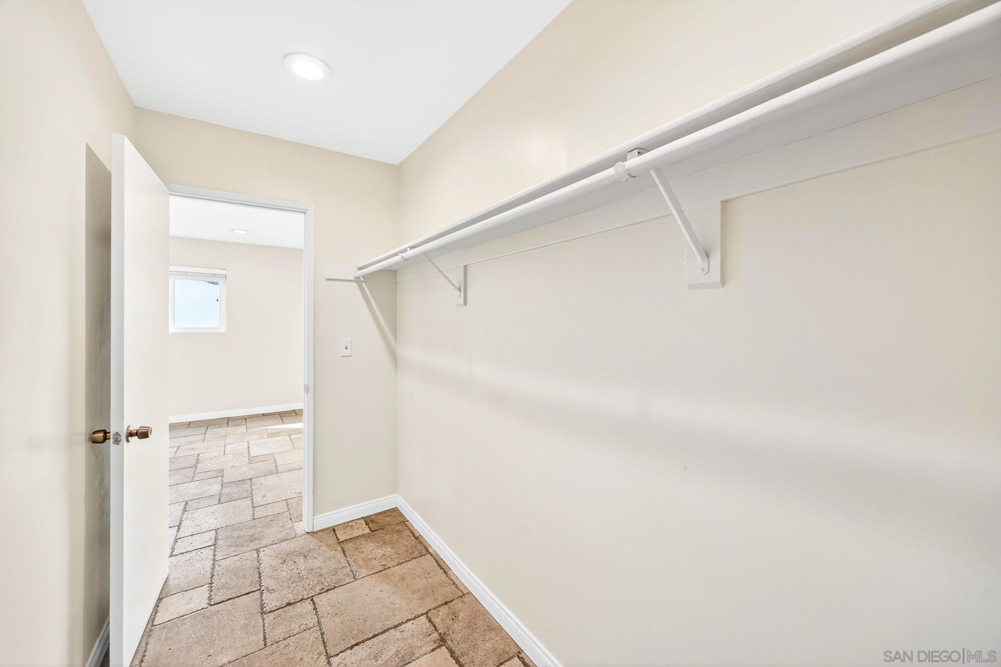 Detail Gallery Image 43 of 65 For 6992  Camino Degrazia, San Diego,  CA 92111 - 3 Beds | 3 Baths