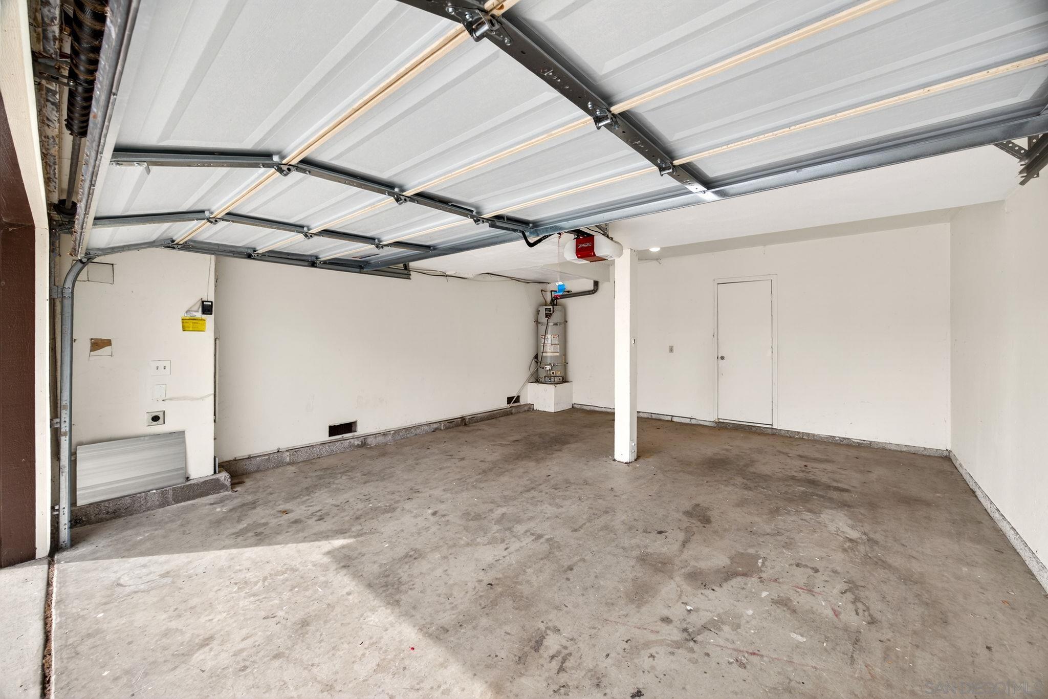 Detail Gallery Image 51 of 65 For 6992  Camino Degrazia, San Diego,  CA 92111 - 3 Beds | 3 Baths