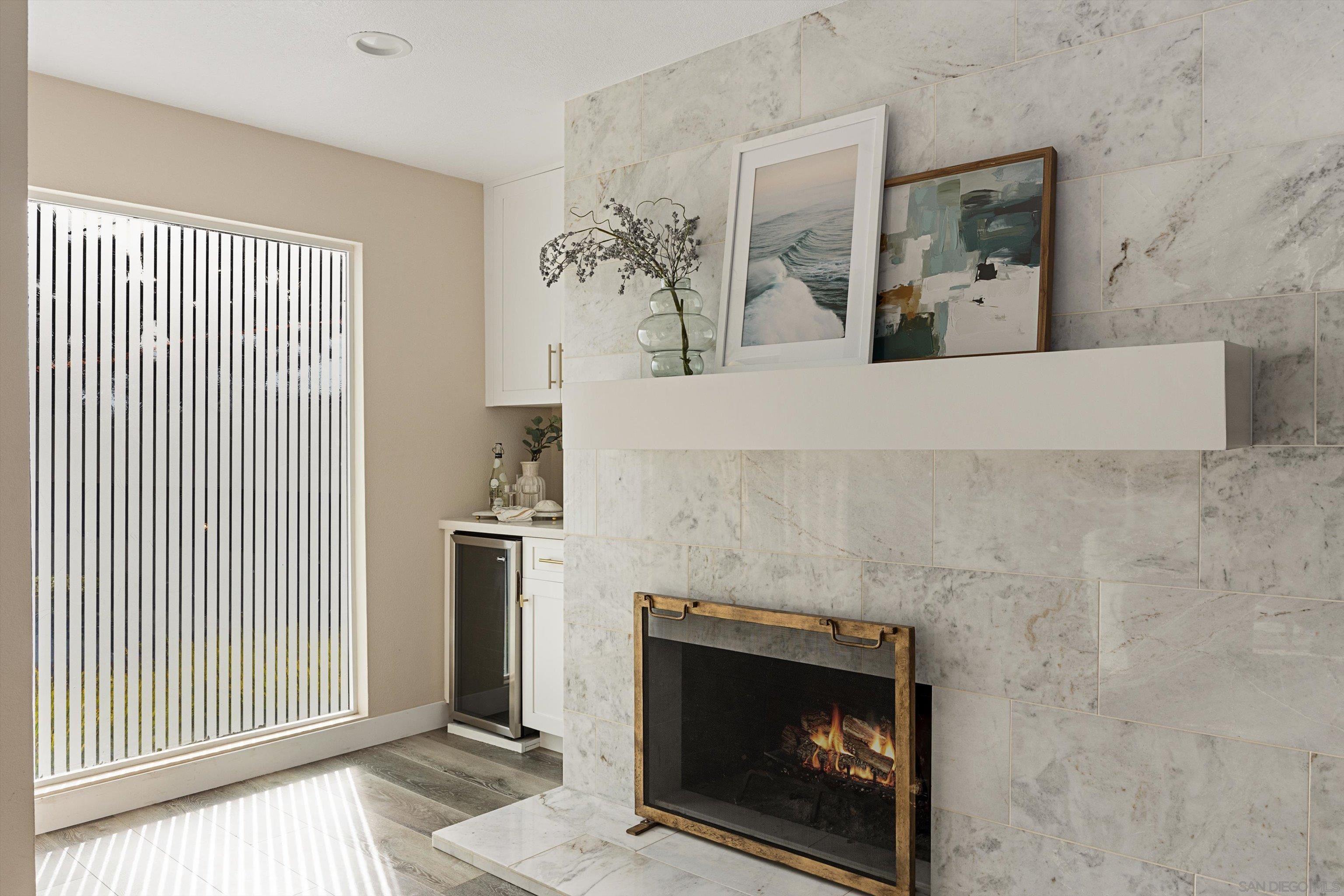 Detail Gallery Image 16 of 44 For 1913  Alga Rd  a,  Carlsbad,  CA 92009 - 2 Beds | 2/1 Baths