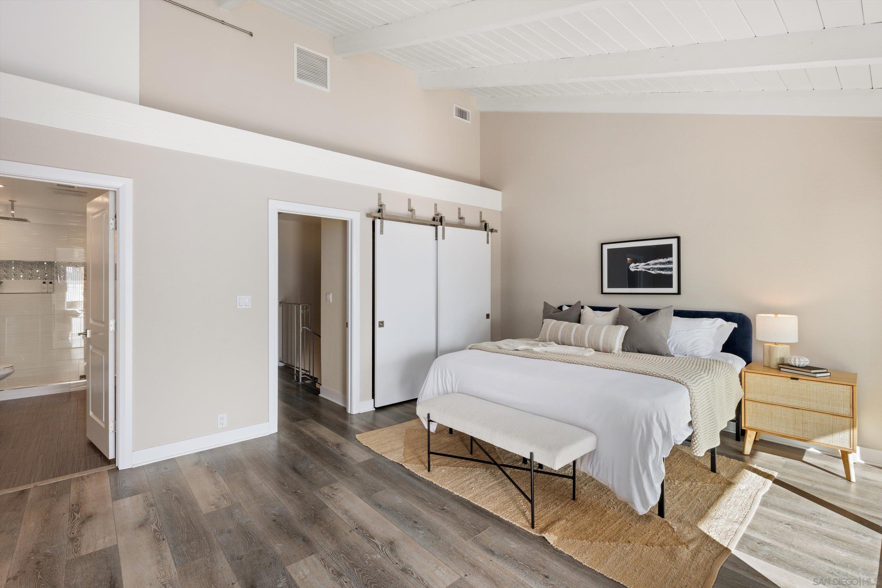 Detail Gallery Image 17 of 44 For 1913  Alga Rd  a,  Carlsbad,  CA 92009 - 2 Beds | 2/1 Baths