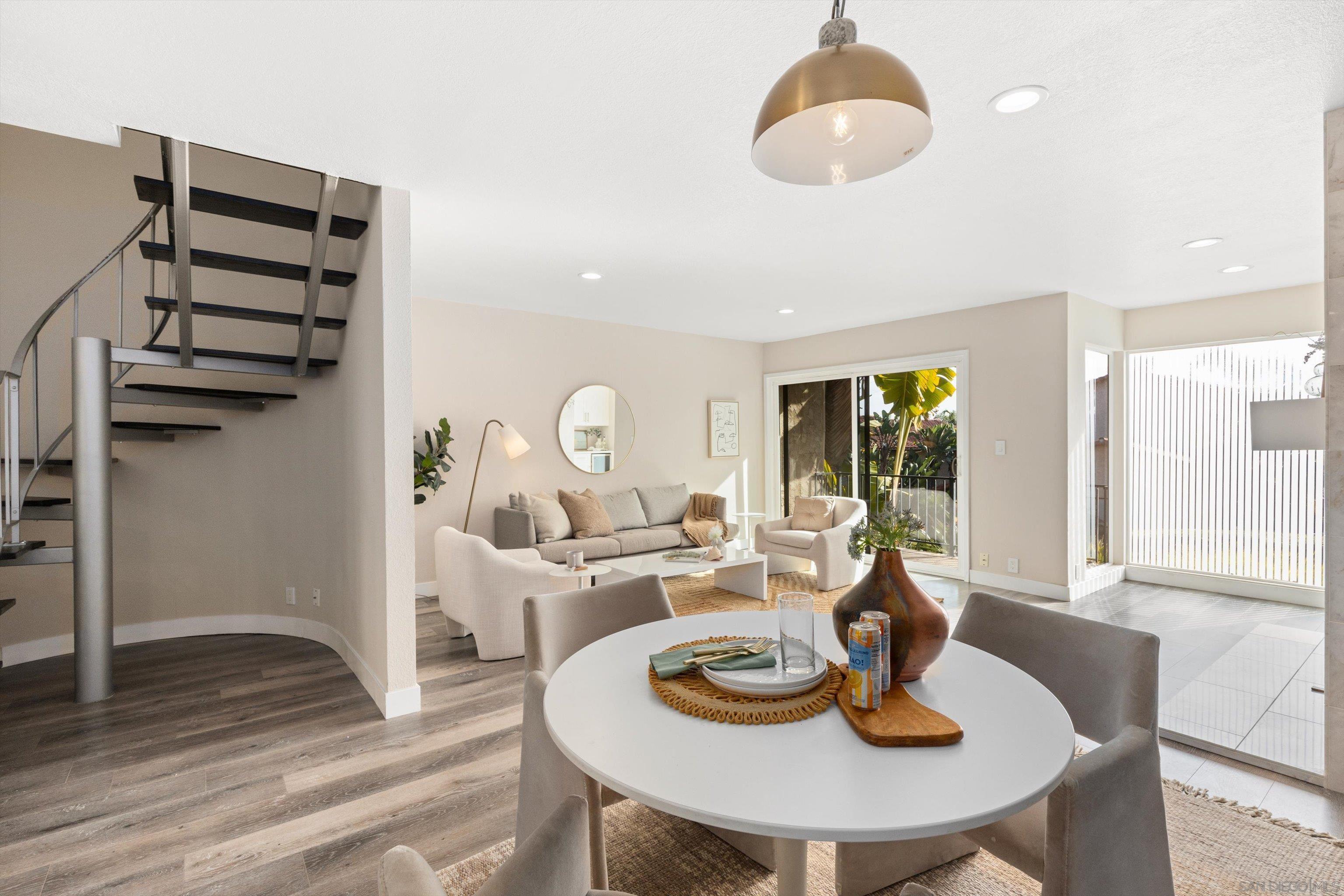 Detail Gallery Image 3 of 44 For 1913  Alga Rd  a,  Carlsbad,  CA 92009 - 2 Beds | 2/1 Baths