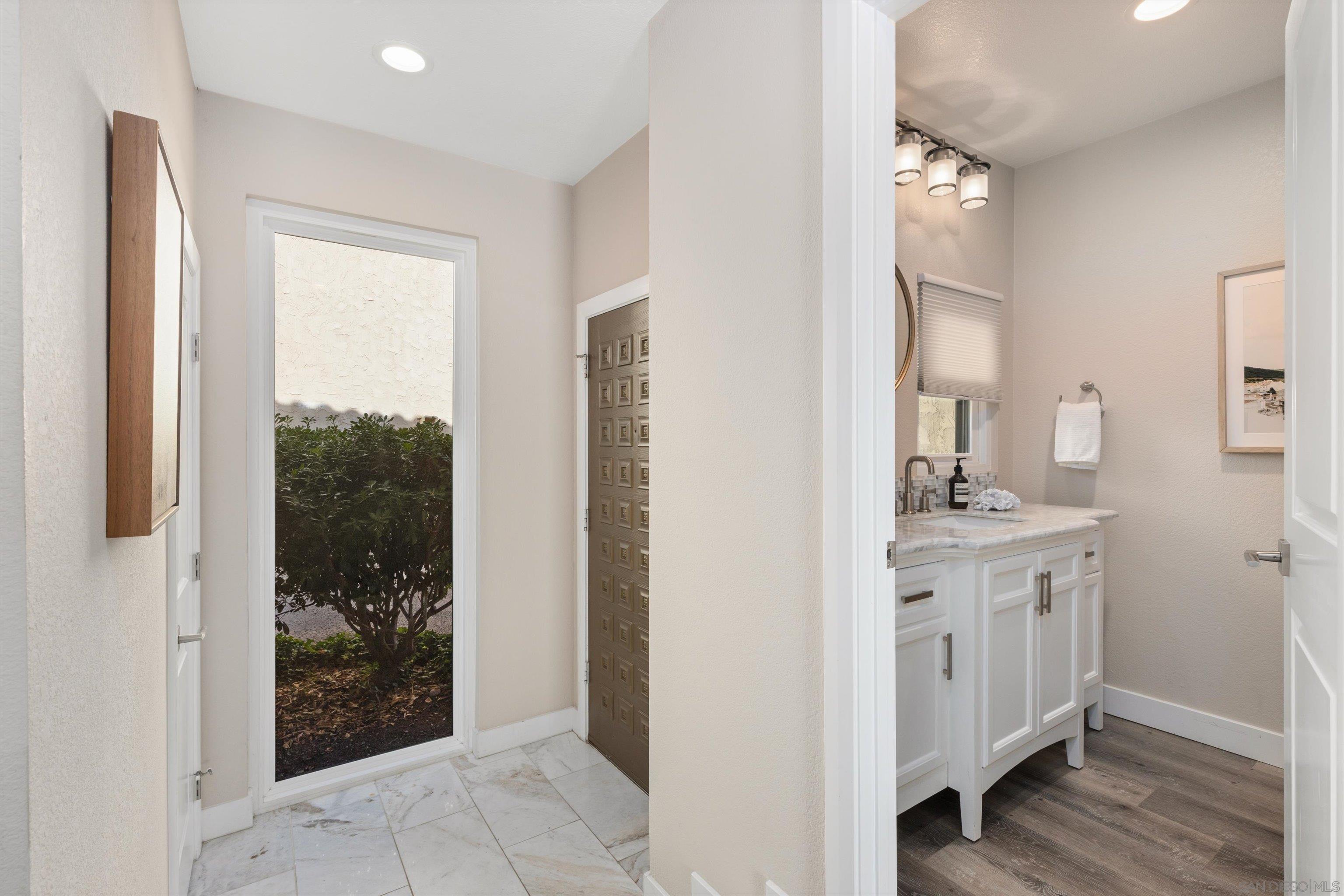 Detail Gallery Image 32 of 44 For 1913  Alga Rd  a,  Carlsbad,  CA 92009 - 2 Beds | 2/1 Baths