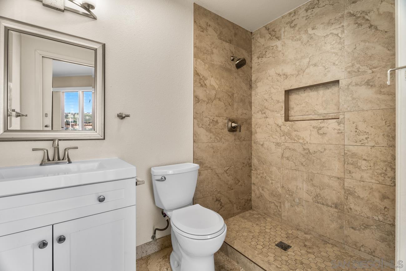 Detail Gallery Image 14 of 26 For 11231  Pegasus Ave, San Diego,  CA 92126 - 3 Beds | 2 Baths