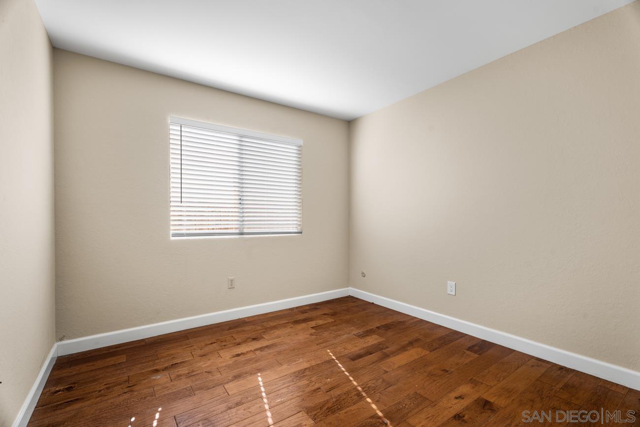 Detail Gallery Image 15 of 26 For 11231  Pegasus Ave, San Diego,  CA 92126 - 3 Beds | 2 Baths