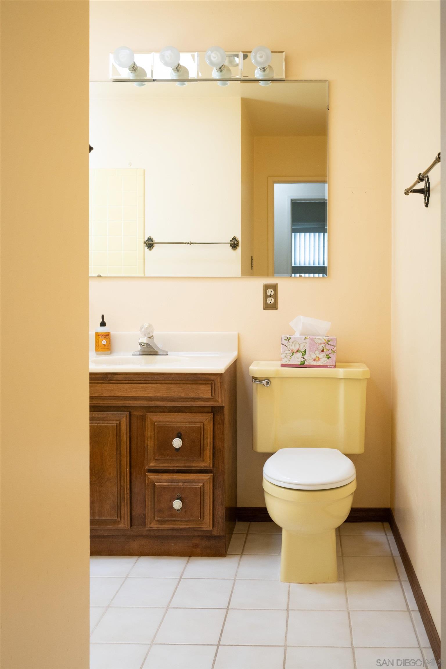 Detail Gallery Image 19 of 30 For 2550  Greyling Dr., San Diego,  CA 92123 - 3 Beds | 2 Baths