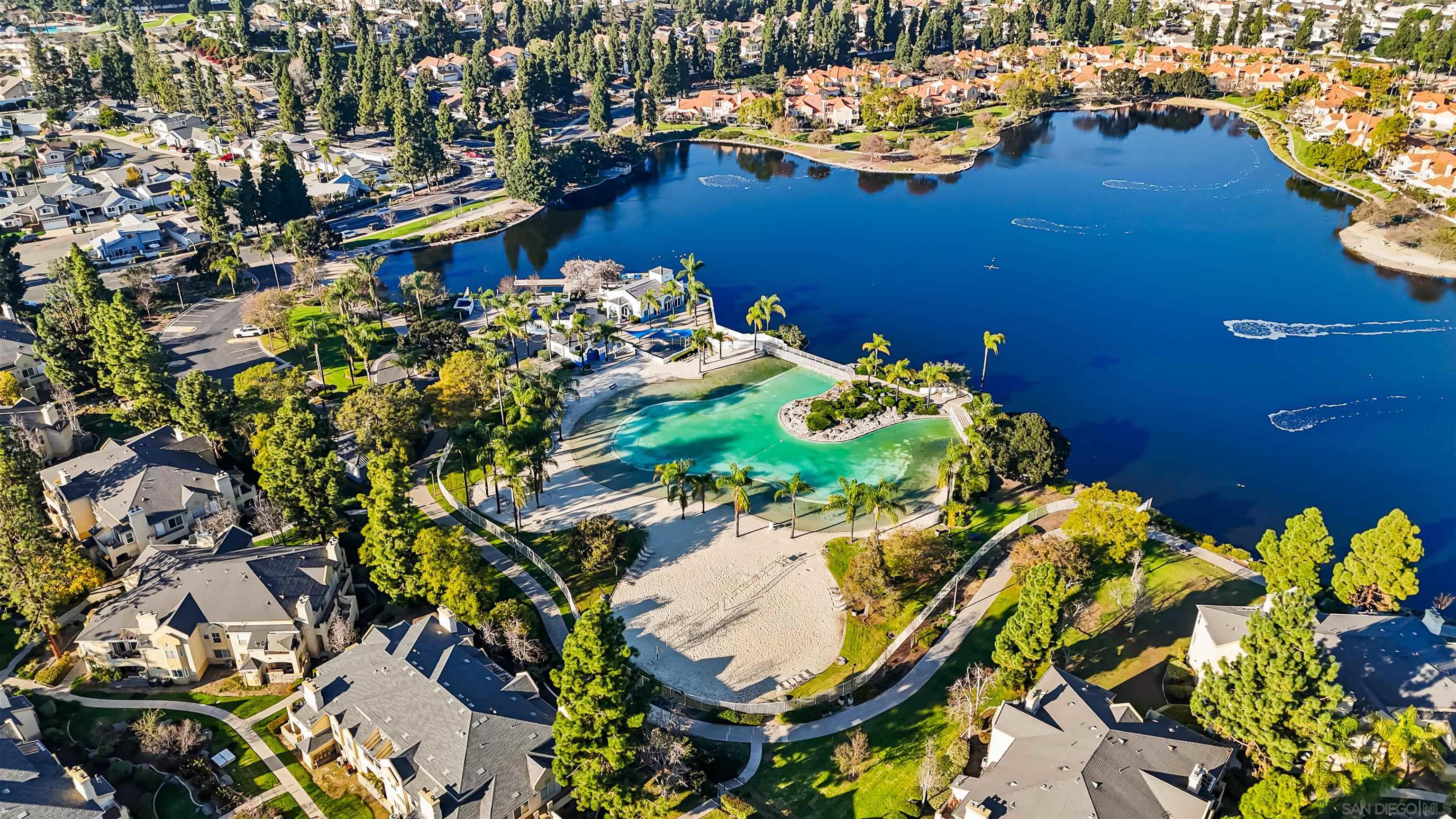 Detail Gallery Image 20 of 26 For 2085  Lakeridge Cir  #203,  Chula Vista,  CA 91913 - 2 Beds | 2 Baths