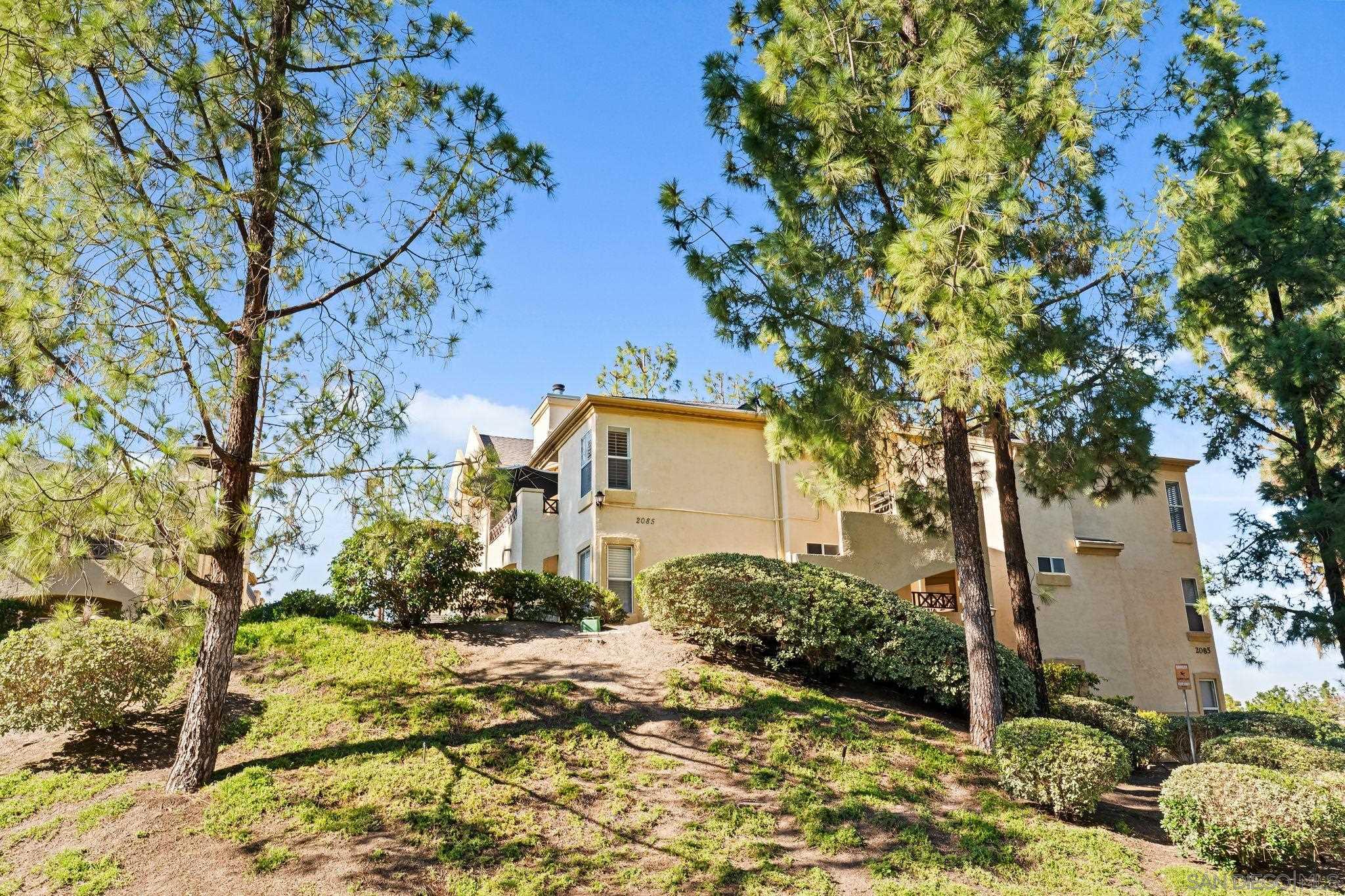 Detail Gallery Image 24 of 26 For 2085  Lakeridge Cir  #203,  Chula Vista,  CA 91913 - 2 Beds | 2 Baths