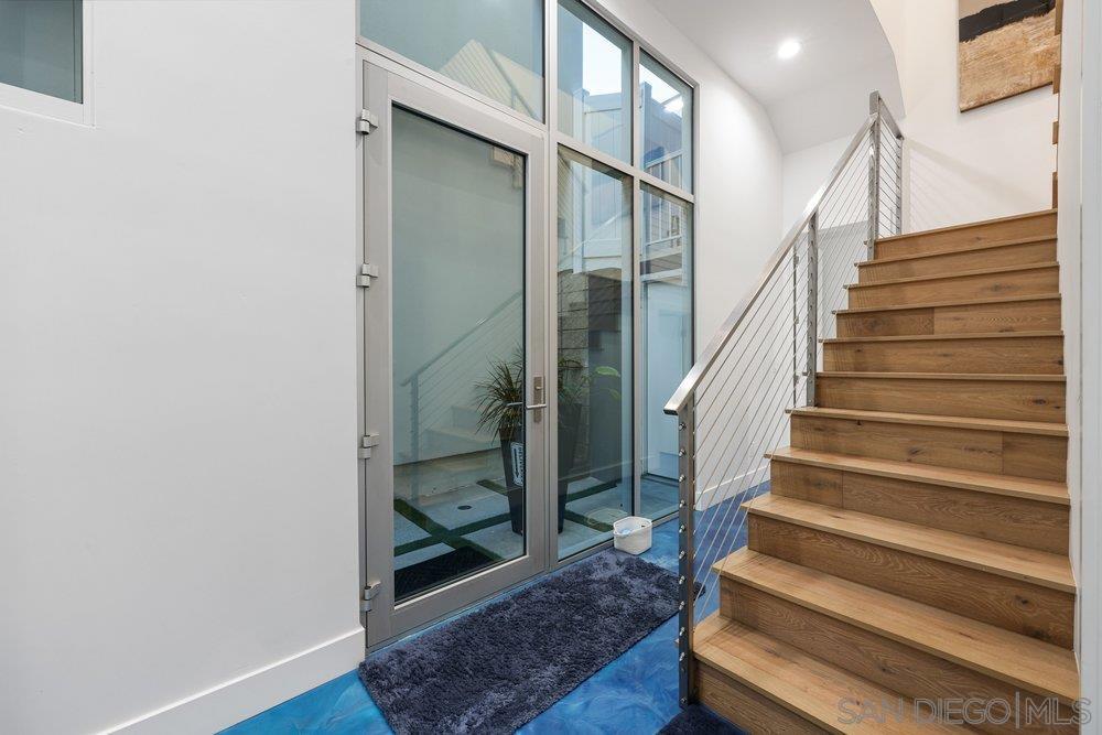 Detail Gallery Image 22 of 49 For 4545 Newport  Ave, San Diego,  CA 92107 - 4 Beds | 3/1 Baths