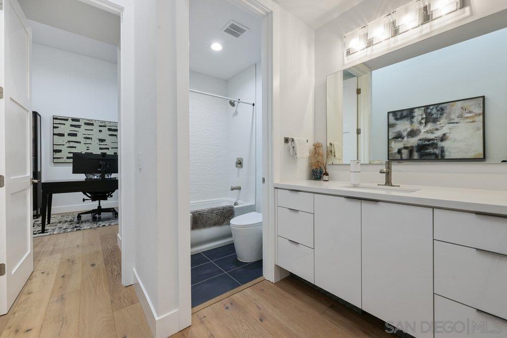 Detail Gallery Image 24 of 49 For 4545 Newport  Ave, San Diego,  CA 92107 - 4 Beds | 3/1 Baths