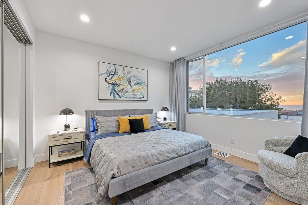 Detail Gallery Image 29 of 43 For 4545 Newport  Ave, San Diego,  CA 92107 - 4 Beds | 3/1 Baths