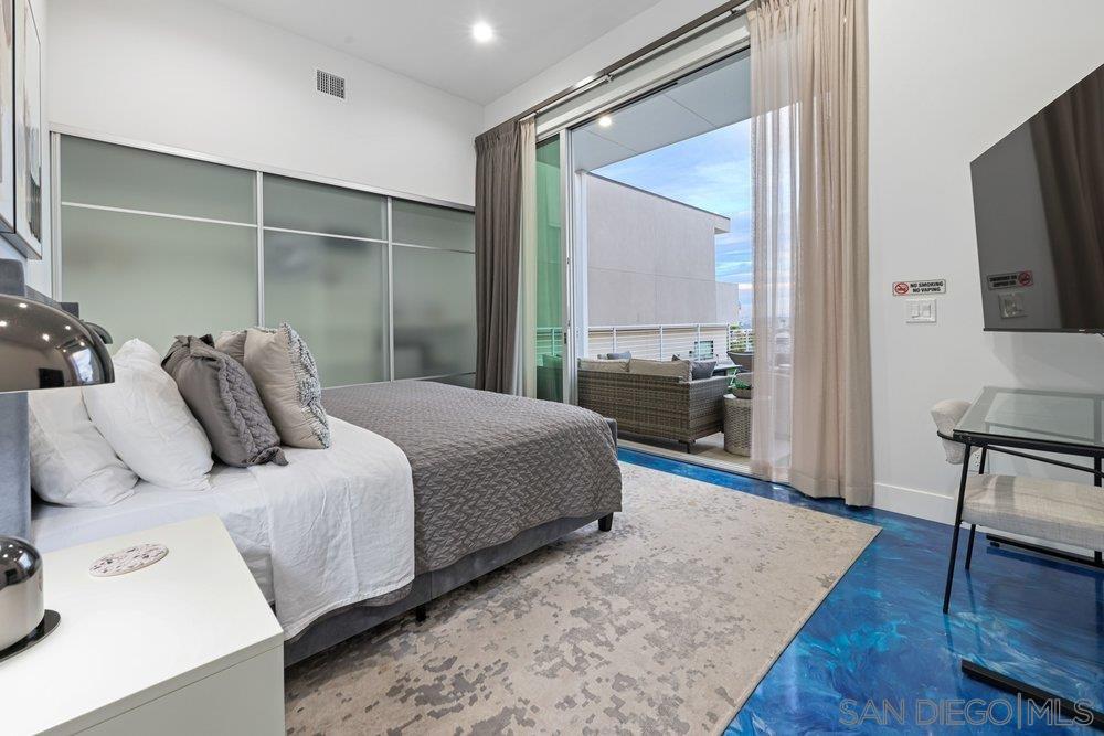 Detail Gallery Image 30 of 43 For 4545 Newport  Ave, San Diego,  CA 92107 - 4 Beds | 3/1 Baths