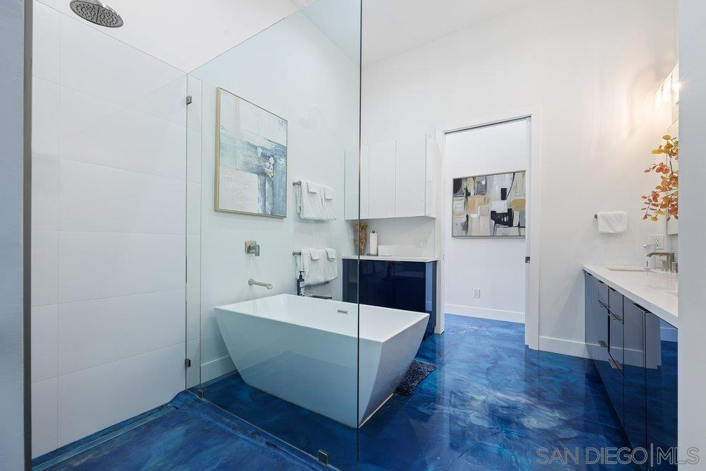 Detail Gallery Image 31 of 49 For 4545 Newport  Ave, San Diego,  CA 92107 - 4 Beds | 3/1 Baths