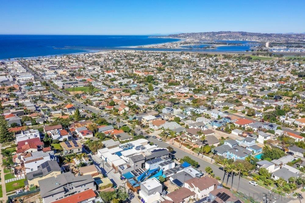 Detail Gallery Image 37 of 43 For 4545 Newport  Ave, San Diego,  CA 92107 - 4 Beds | 3/1 Baths