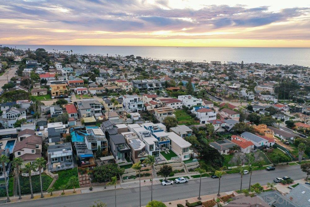 Detail Gallery Image 40 of 43 For 4545 Newport  Ave, San Diego,  CA 92107 - 4 Beds | 3/1 Baths