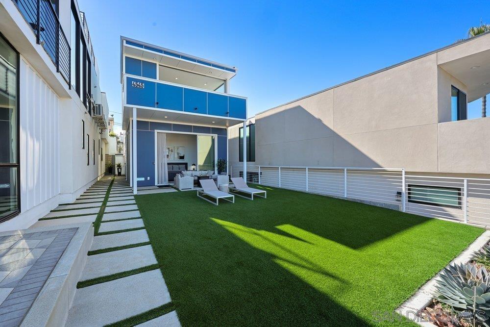 Detail Gallery Image 43 of 49 For 4545 Newport  Ave, San Diego,  CA 92107 - 4 Beds | 3/1 Baths