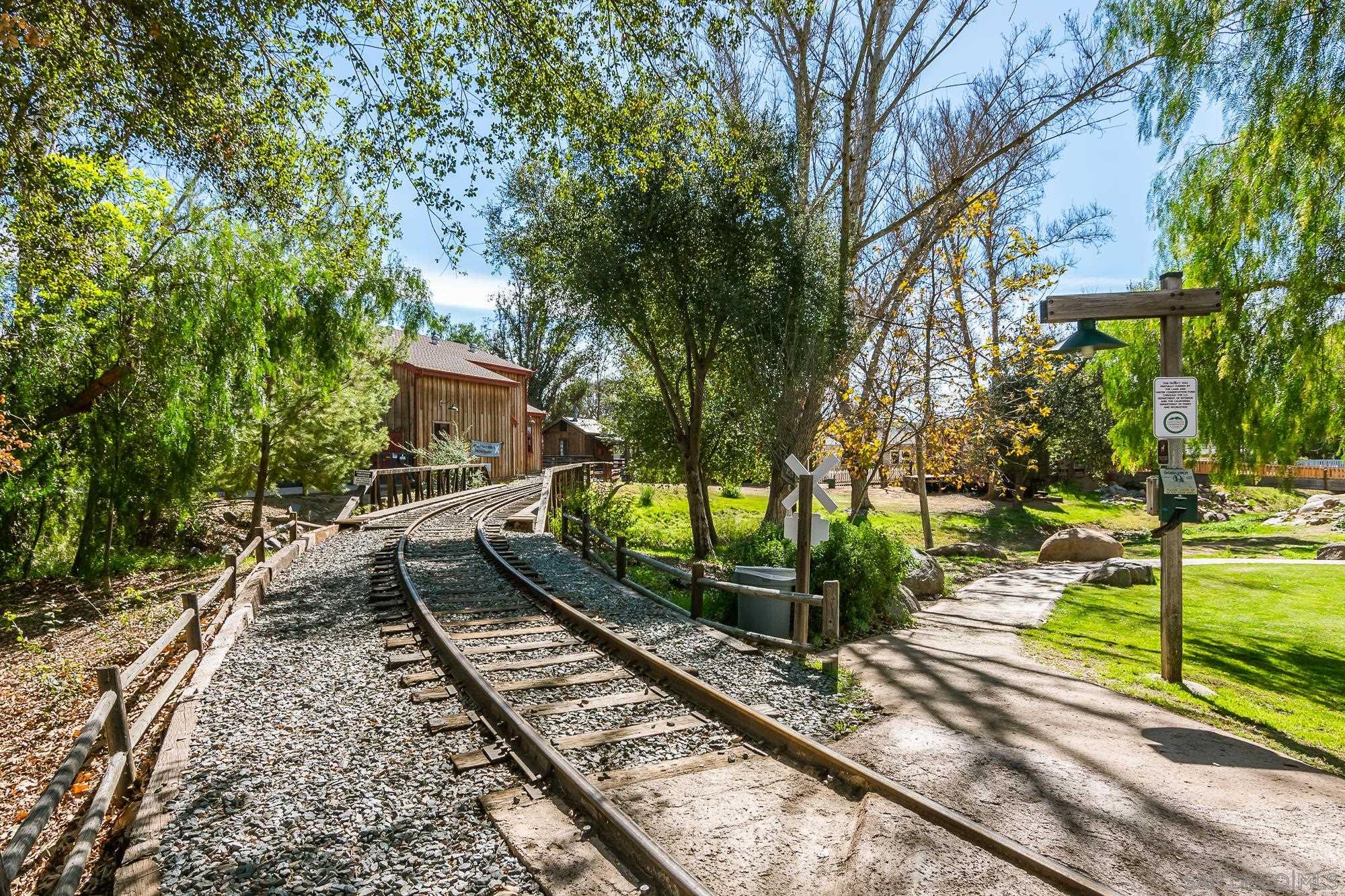 Detail Gallery Image 21 of 27 For , Poway,  CA 92064 - – Beds | – Baths