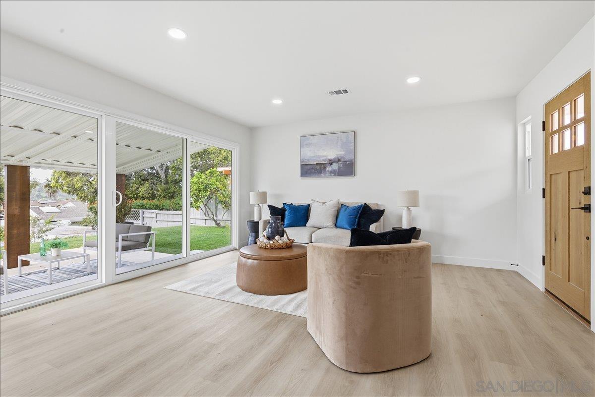 Detail Gallery Image 6 of 22 For 6542  Clara Lee Ave, San Diego,  CA 92120 - 3 Beds | 2 Baths